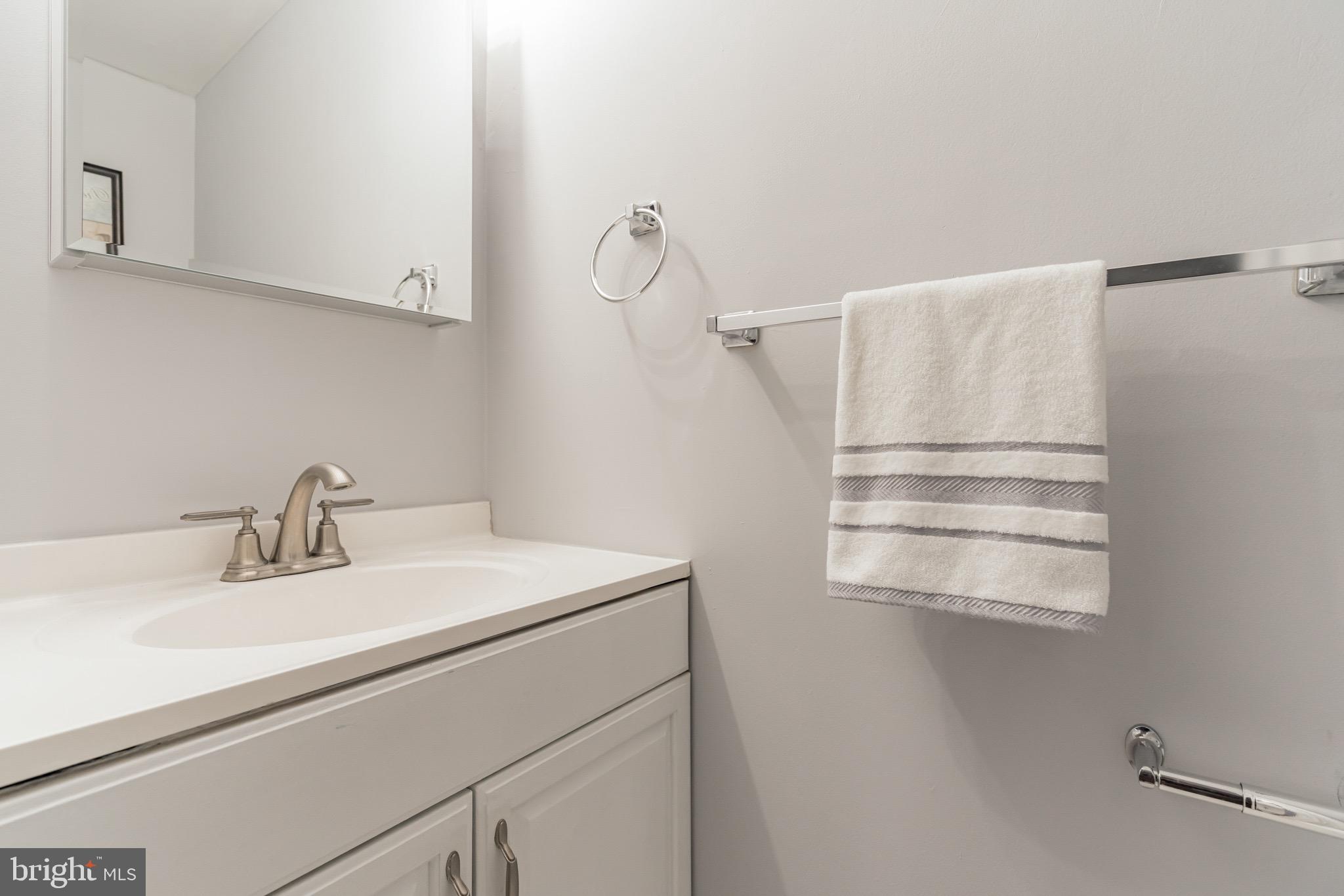 COUNTRYSIDE - Residential