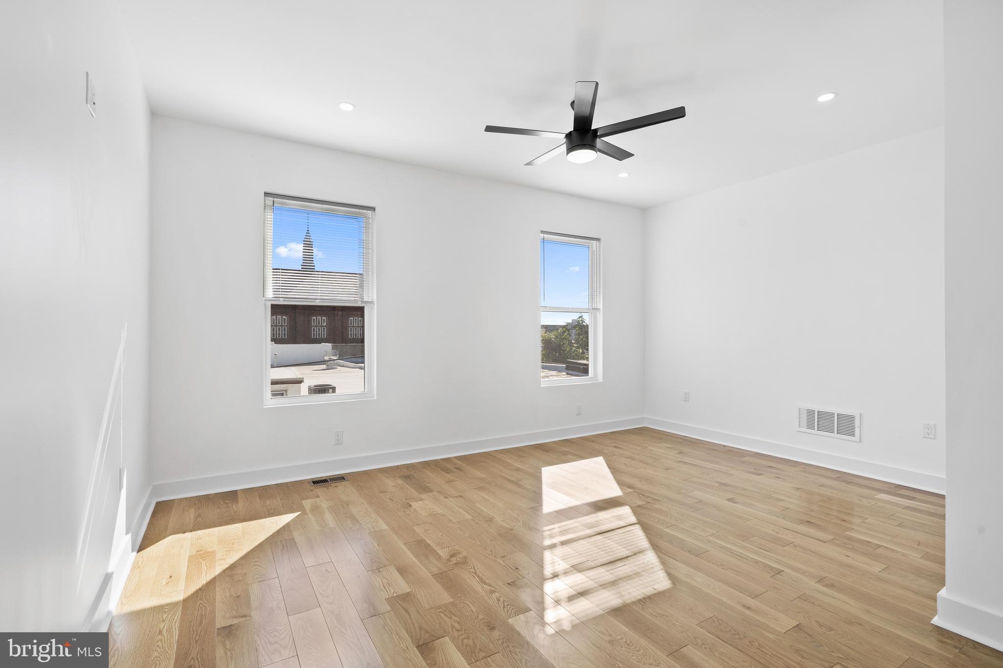 NORRIS SQUARE - Residential