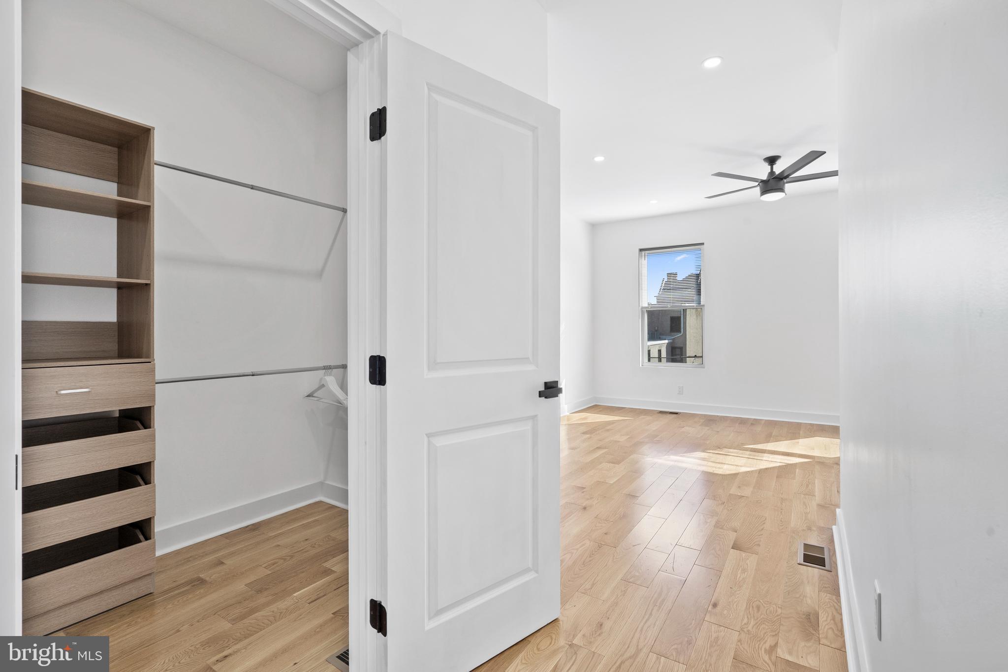 NORRIS SQUARE - Residential