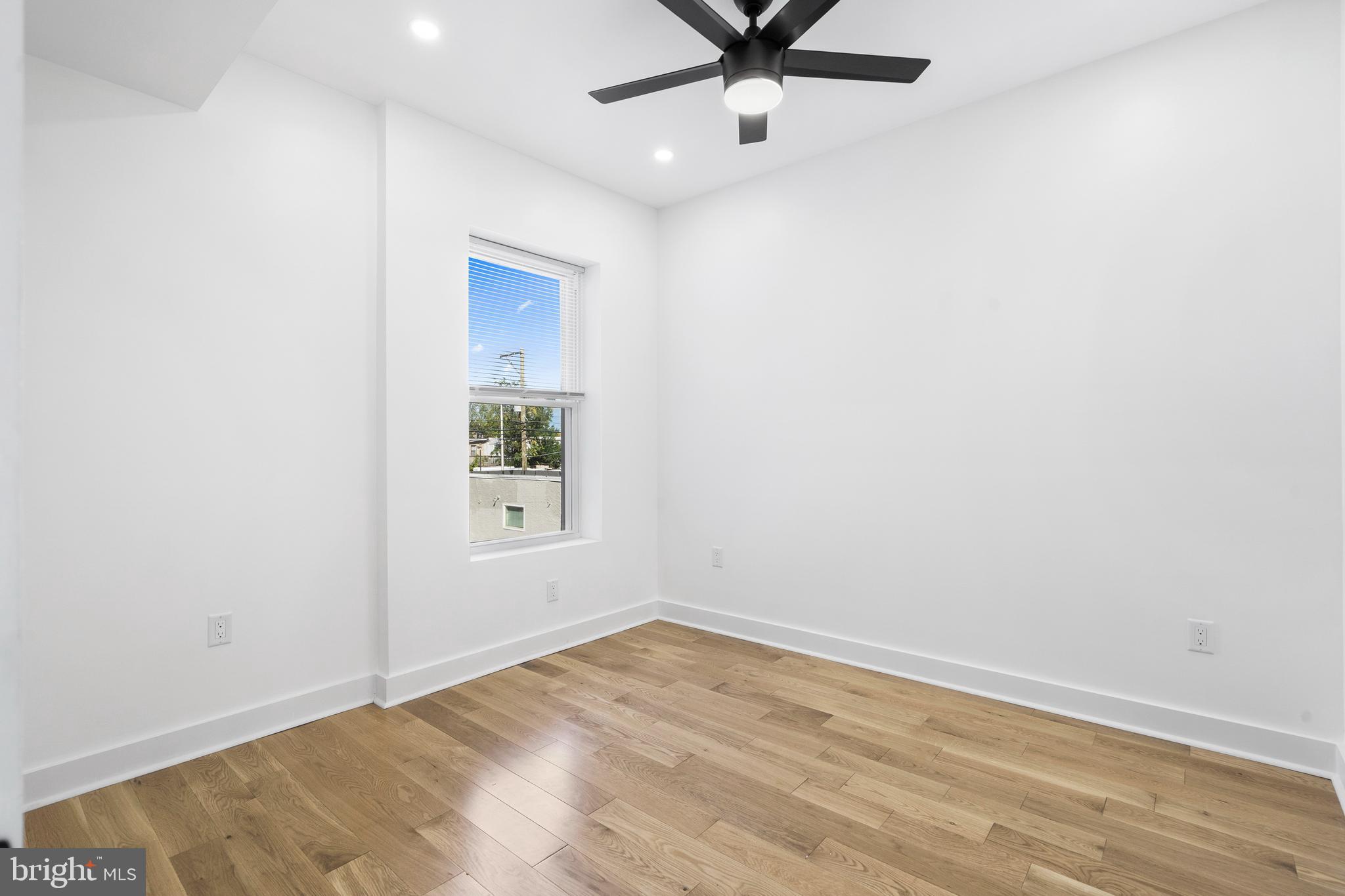 NORRIS SQUARE - Residential