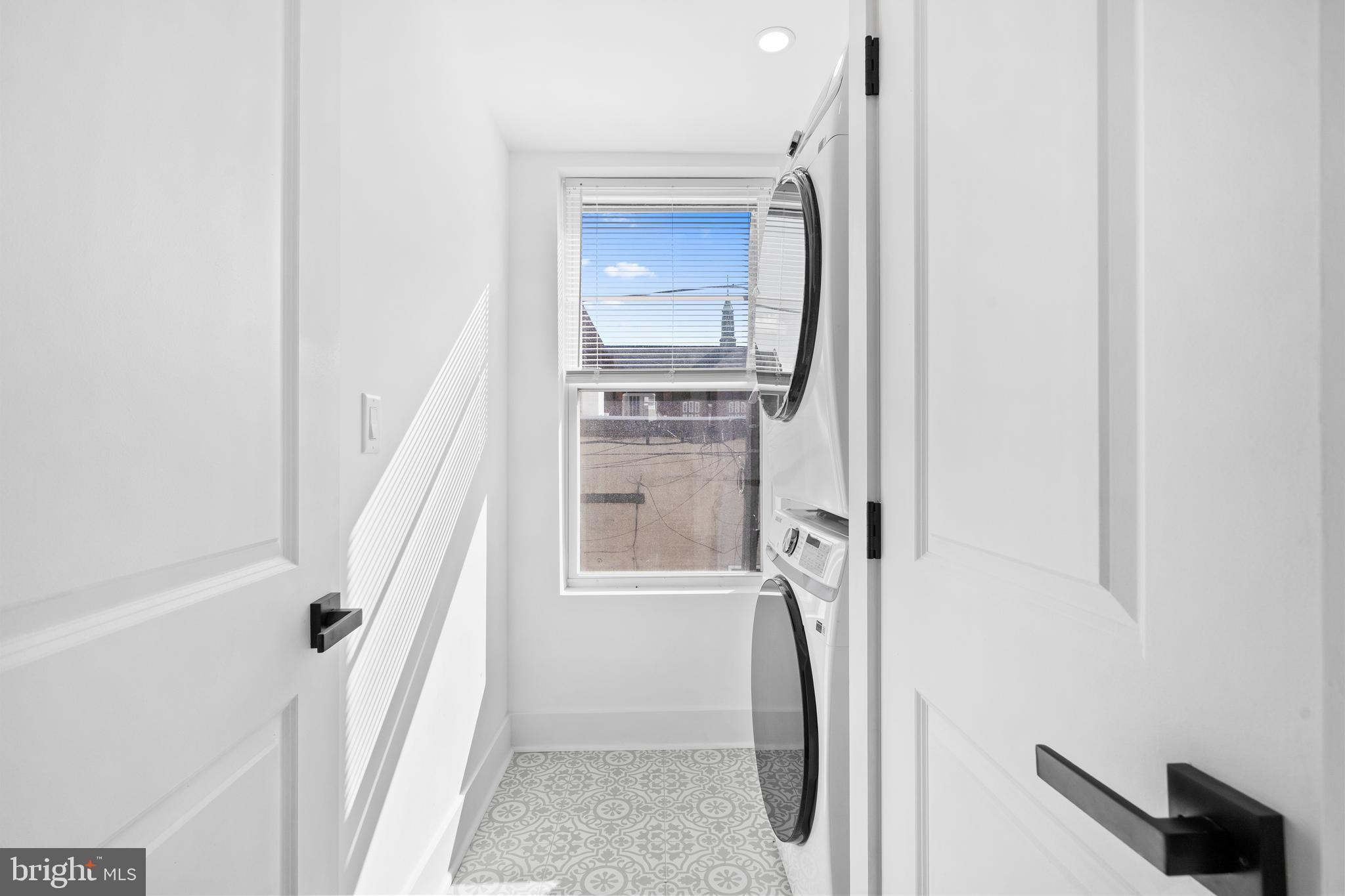 NORRIS SQUARE - Residential