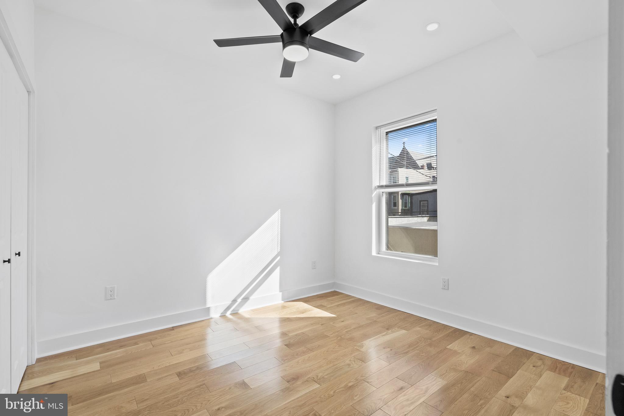 NORRIS SQUARE - Residential