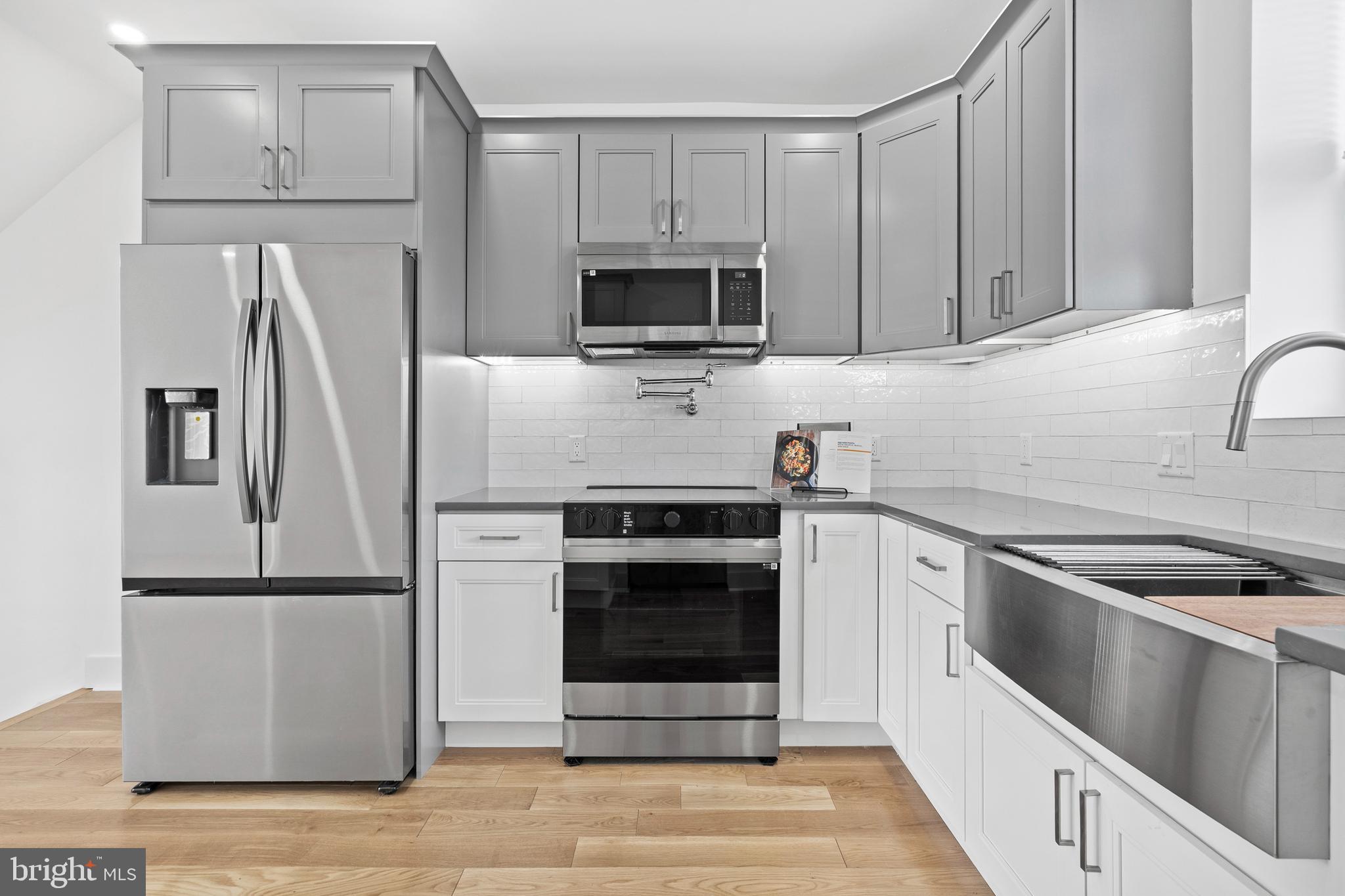 NORRIS SQUARE - Residential