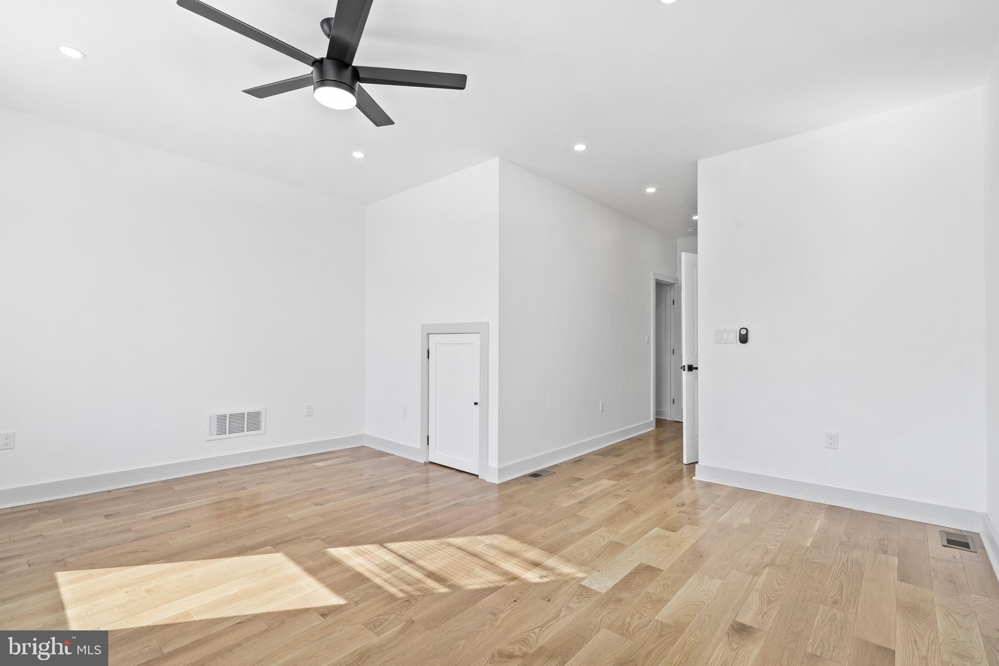 NORRIS SQUARE - Residential