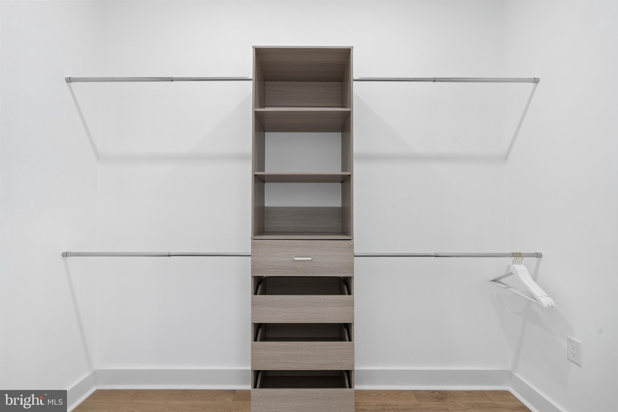 NORRIS SQUARE - Residential