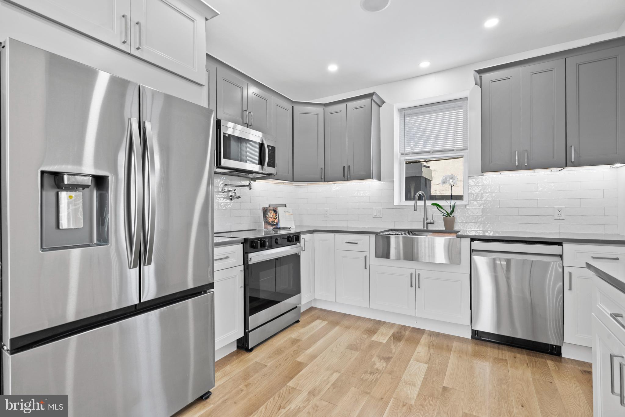 NORRIS SQUARE - Residential