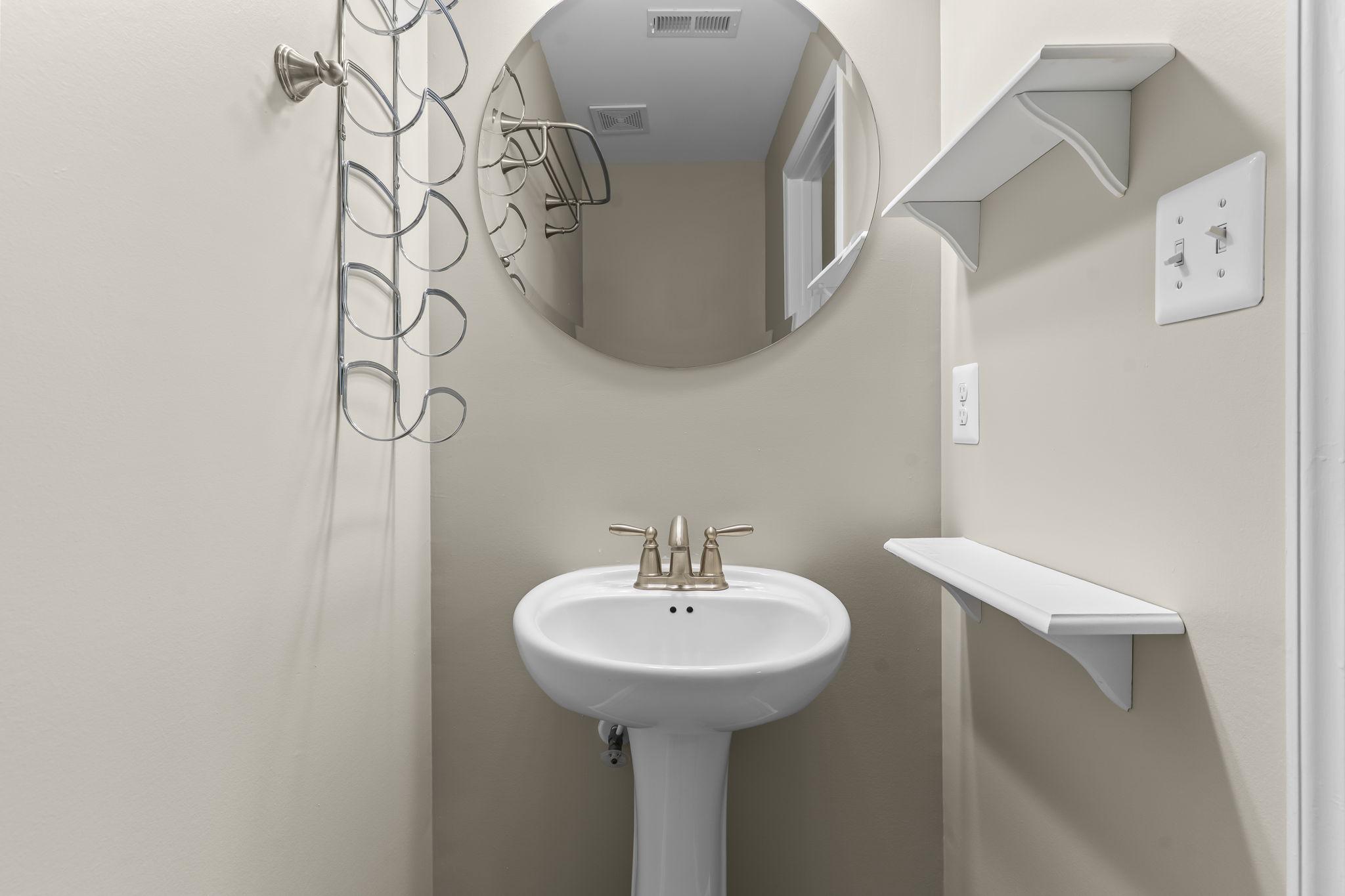 BARBERS QUARTERS - Residential