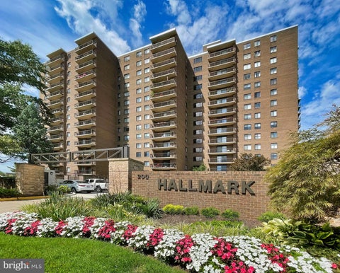 Photo of 200 N Pickett Street #813, ALEXANDRIA, VA 22304 (MLS # VAAX2065484)