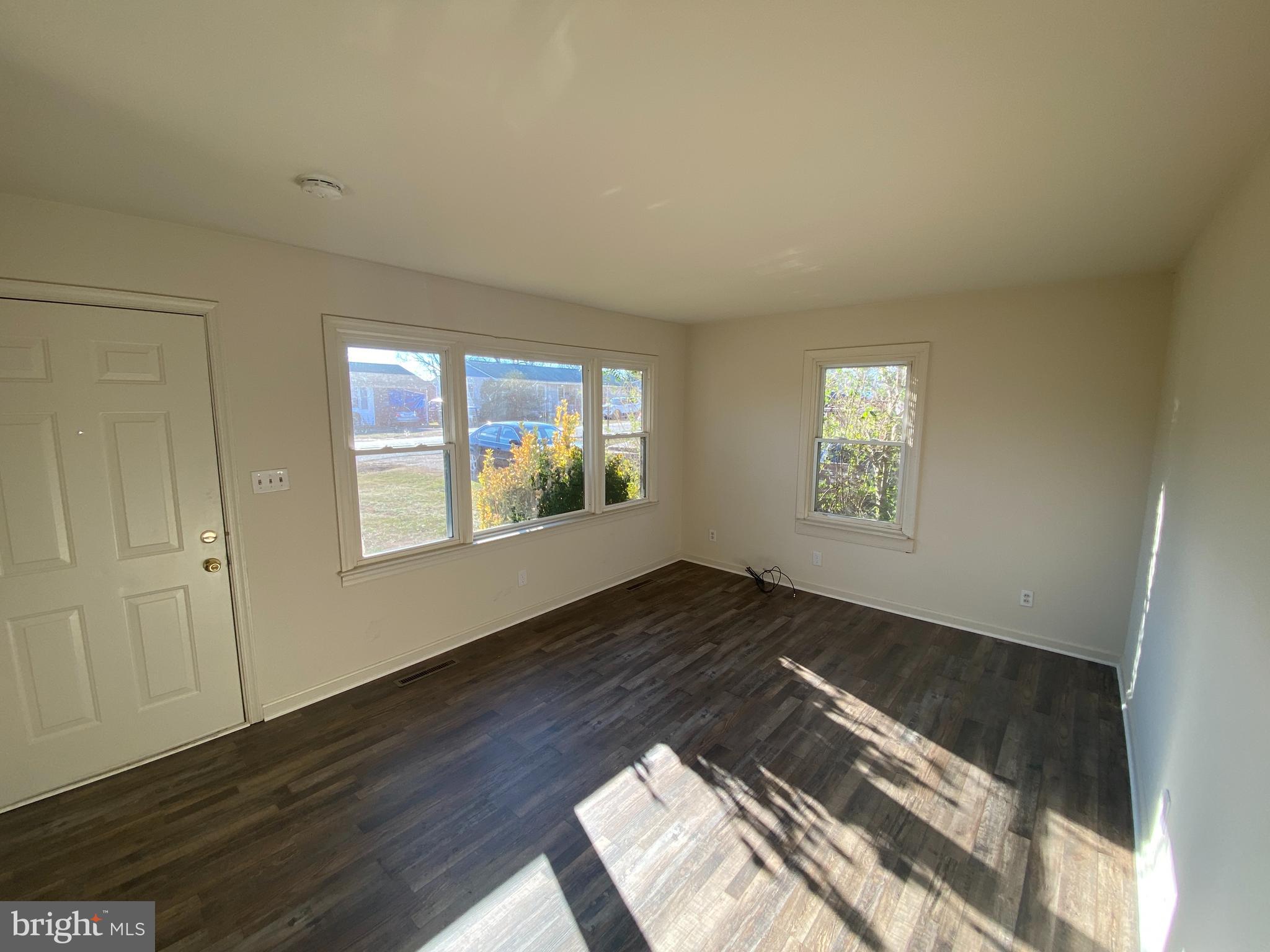 BELLEVUE COURT - Residential Lease