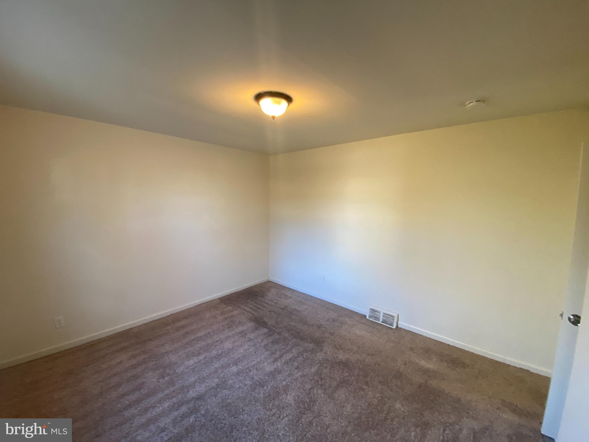 BELLEVUE COURT - Residential Lease