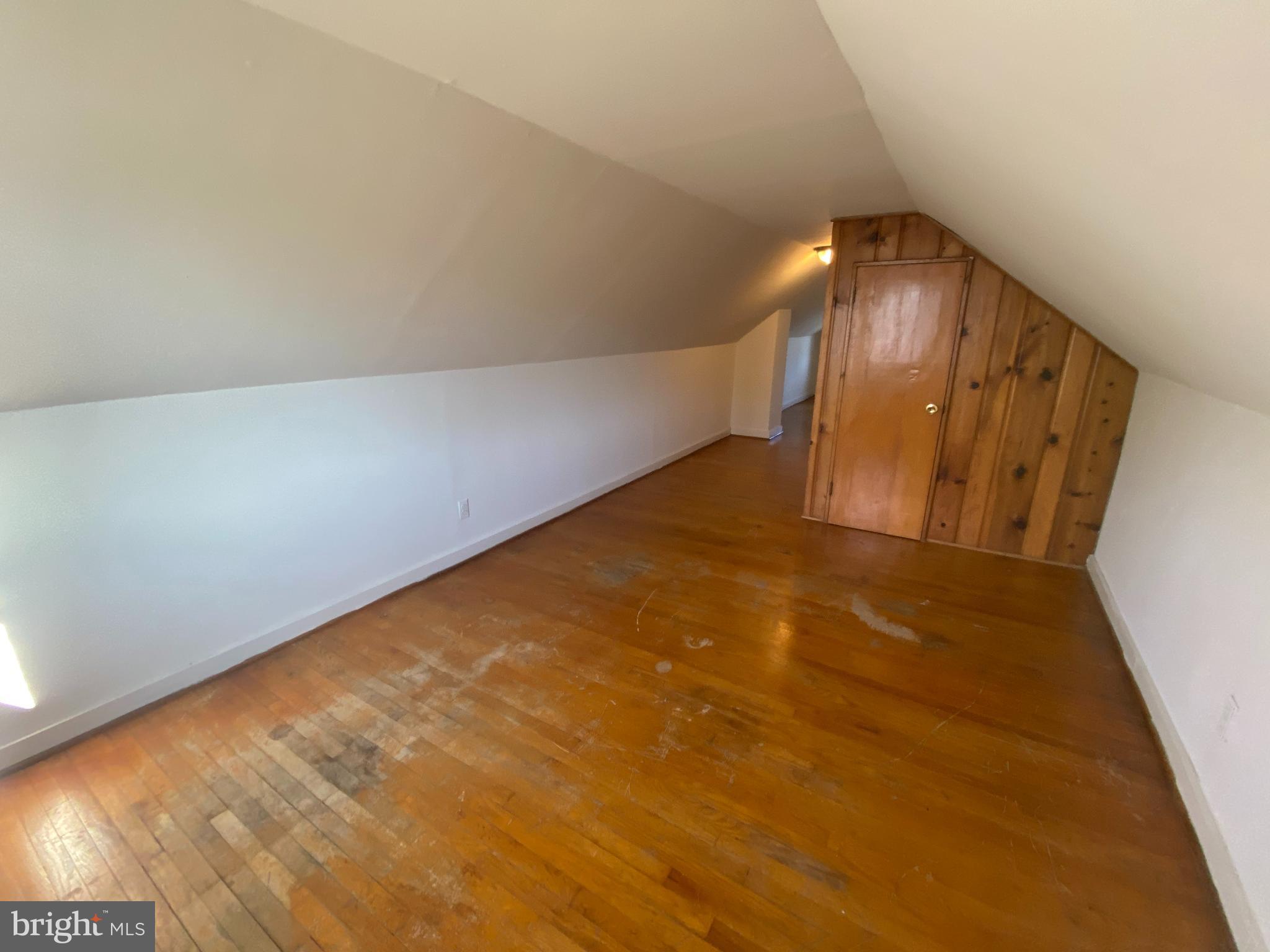 BELLEVUE COURT - Residential Lease