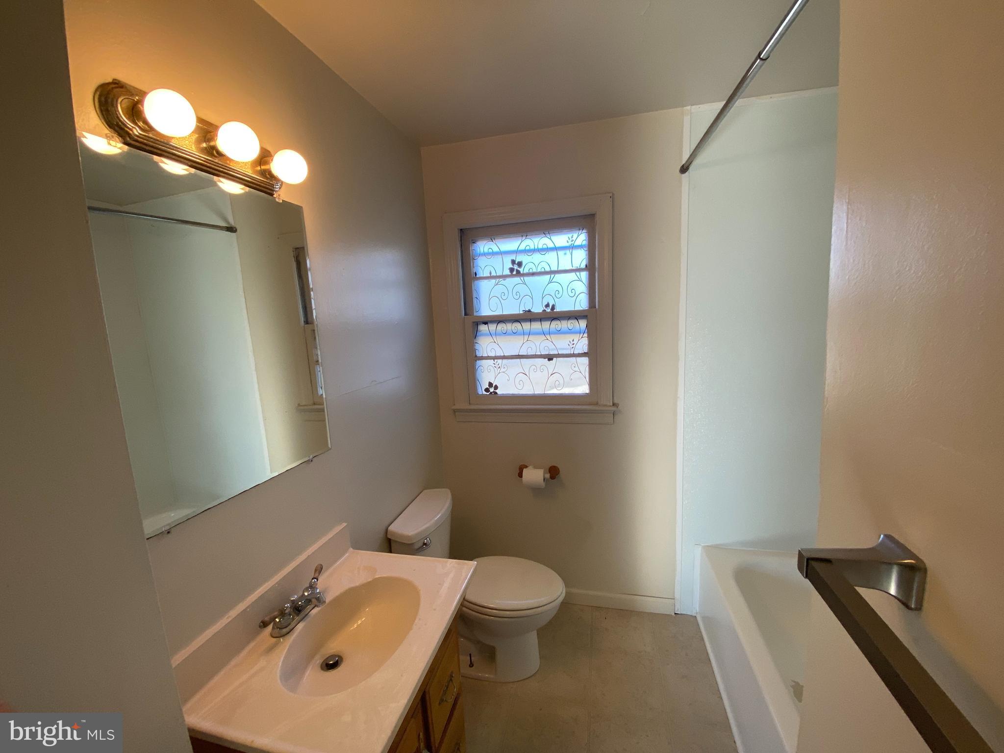 BELLEVUE COURT - Residential Lease