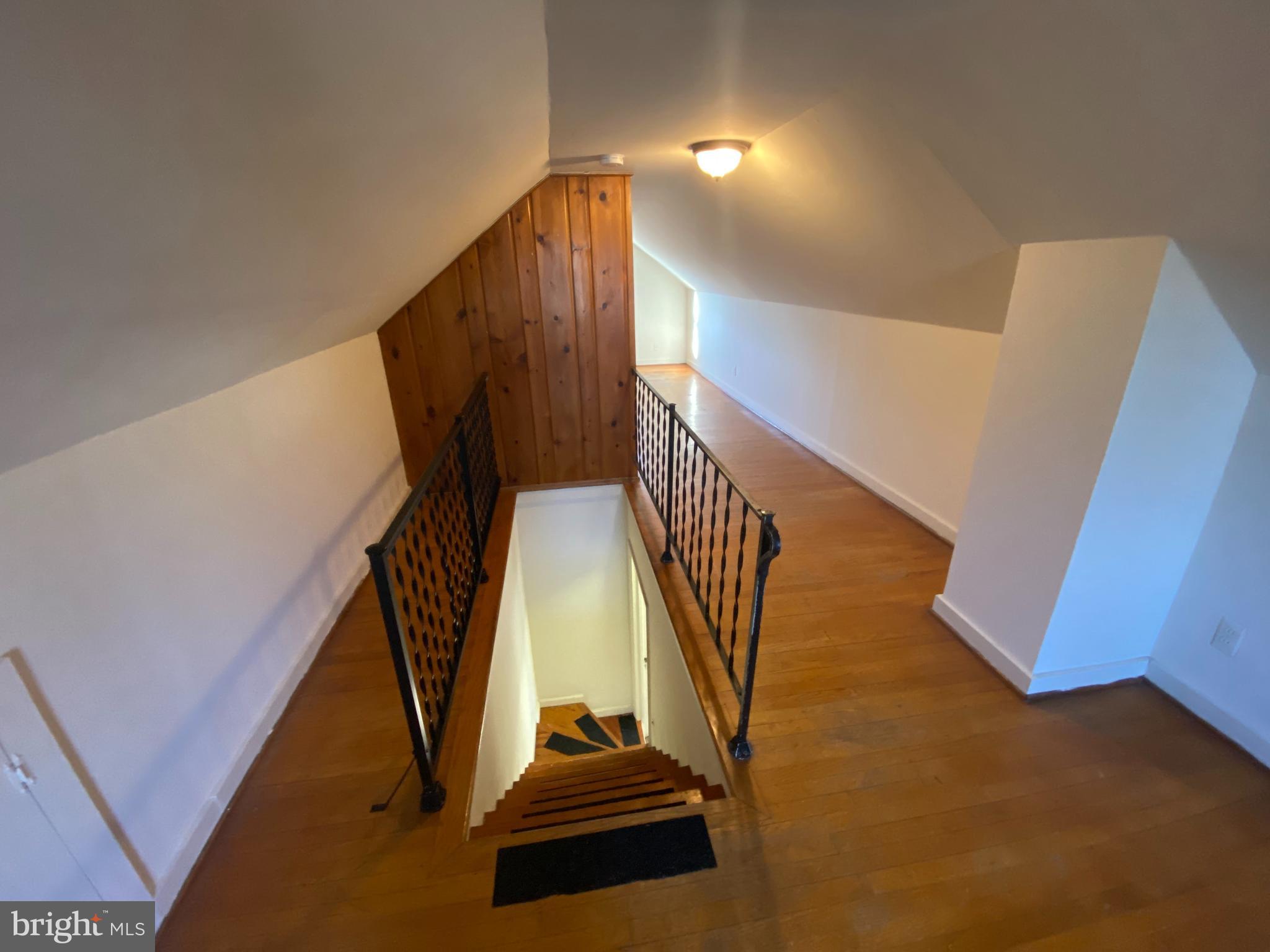 BELLEVUE COURT - Residential Lease