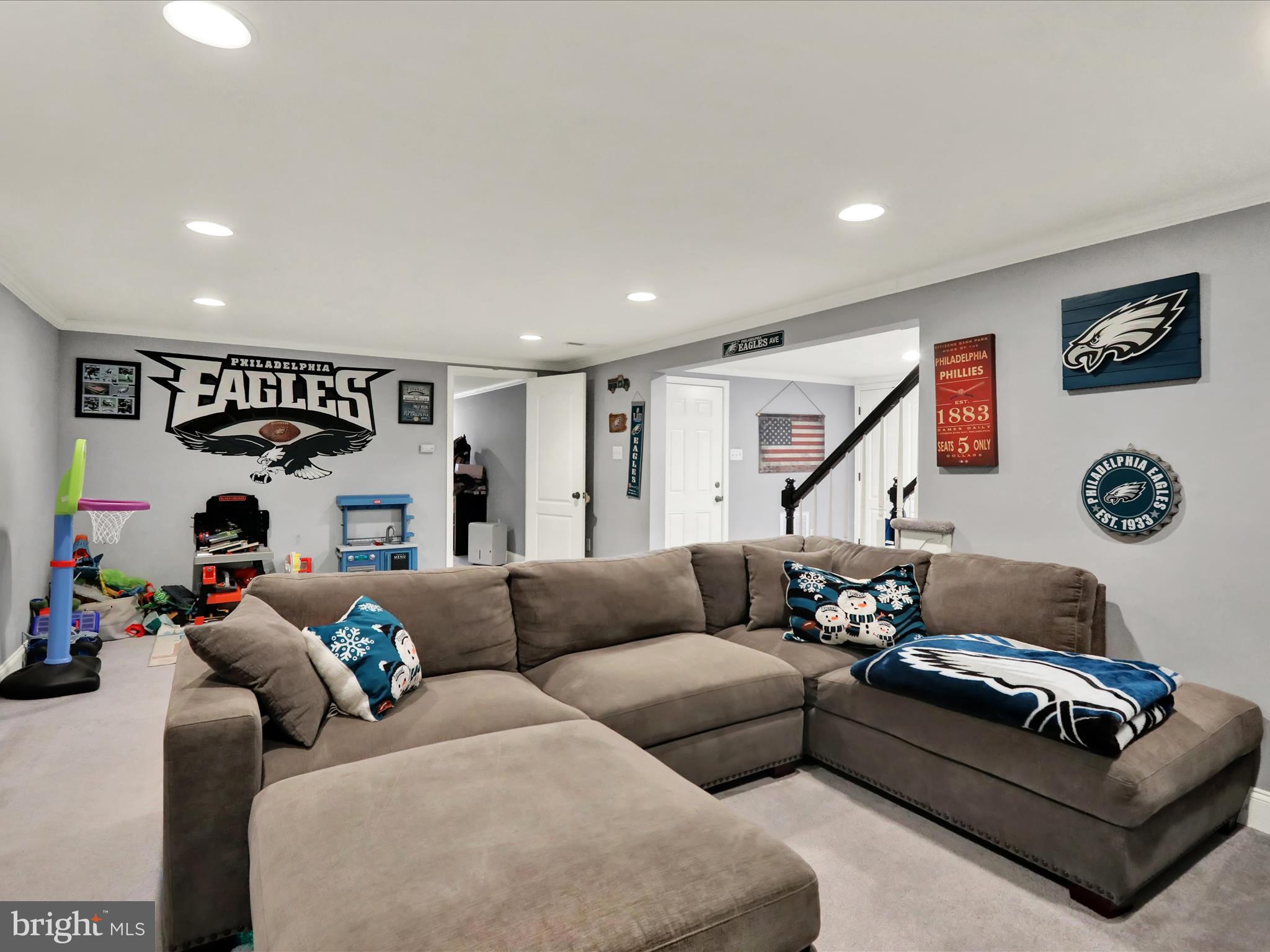 MAPLE SPRINGS - Residential