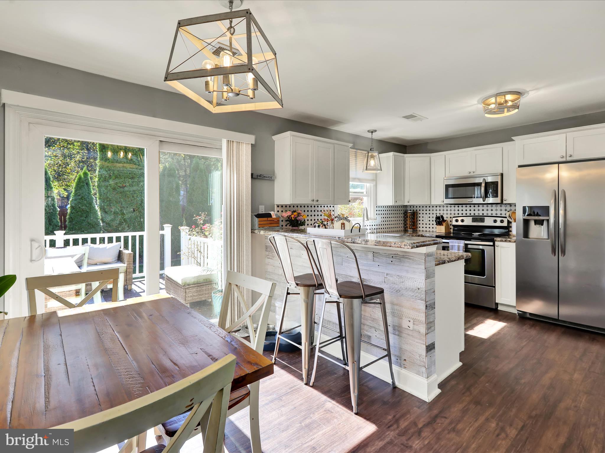 MAPLE SPRINGS - Residential