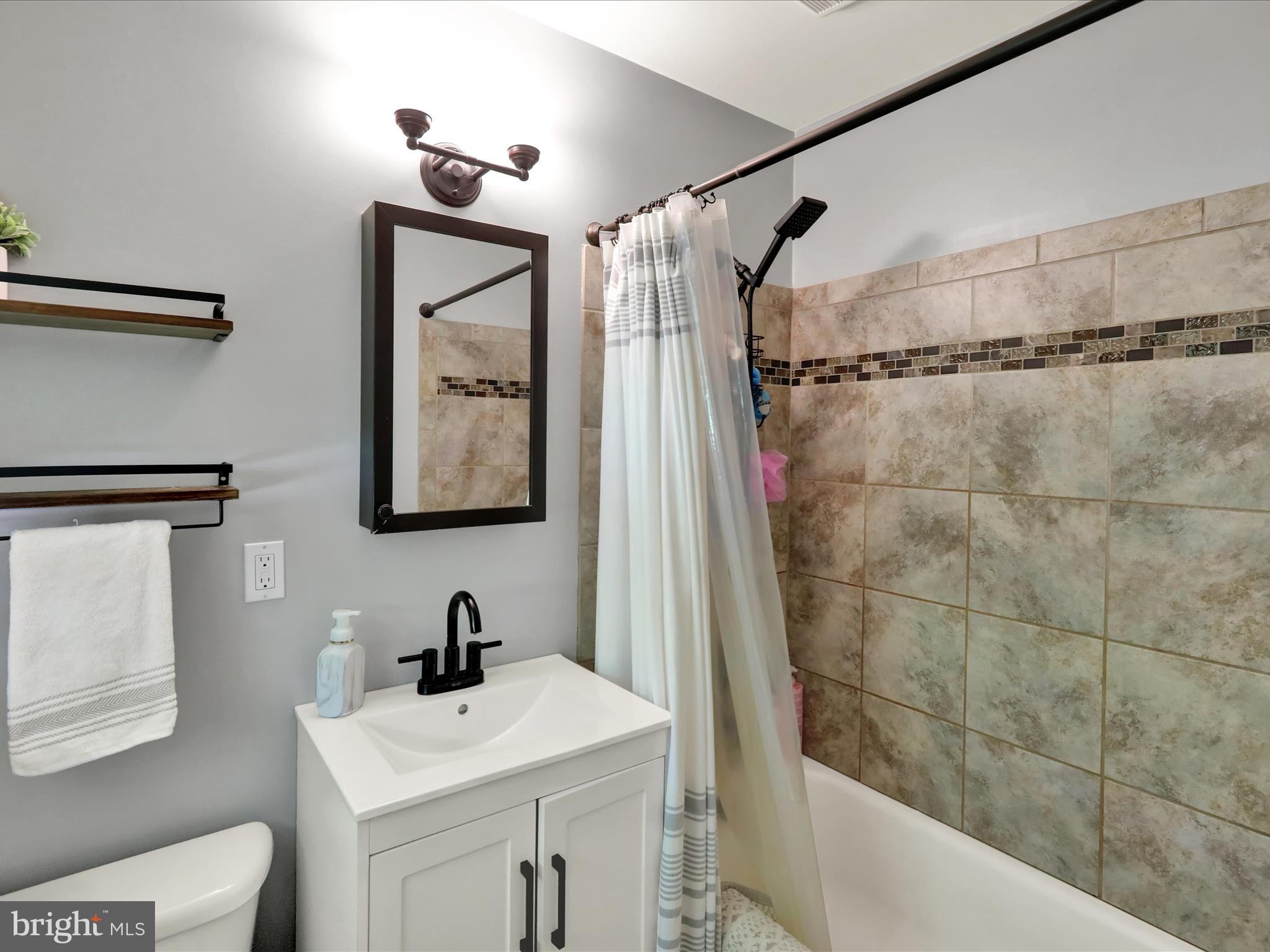 MAPLE SPRINGS - Residential