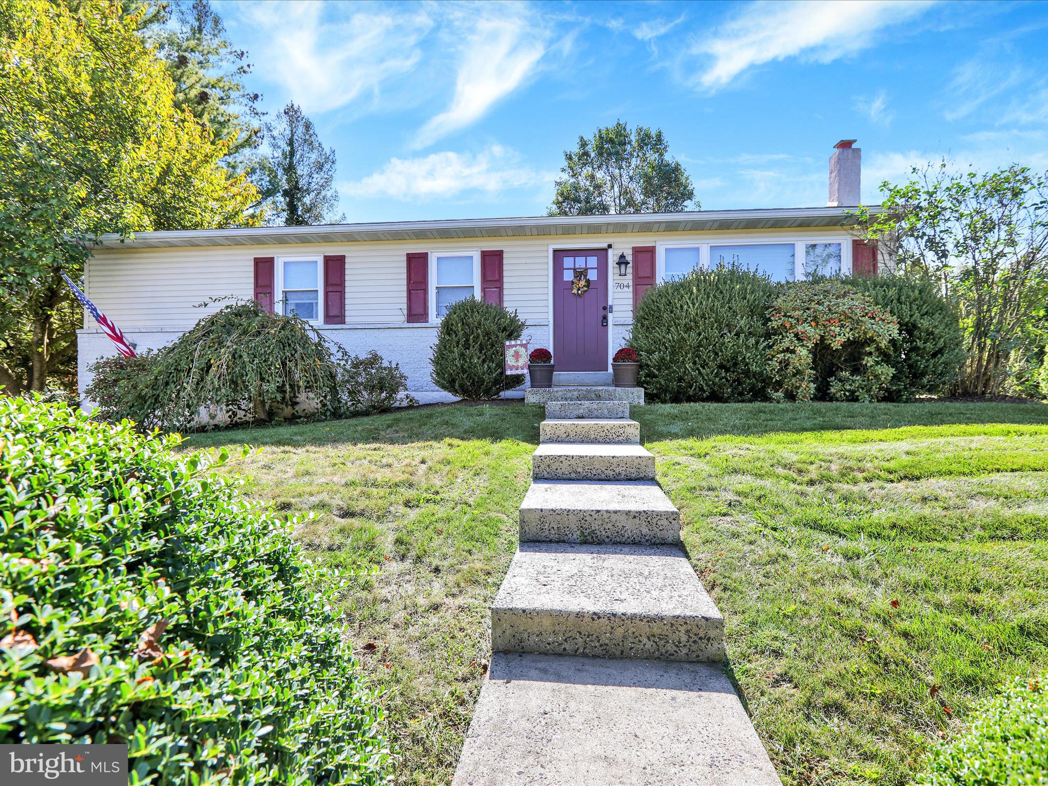 704 E 9TH STREET