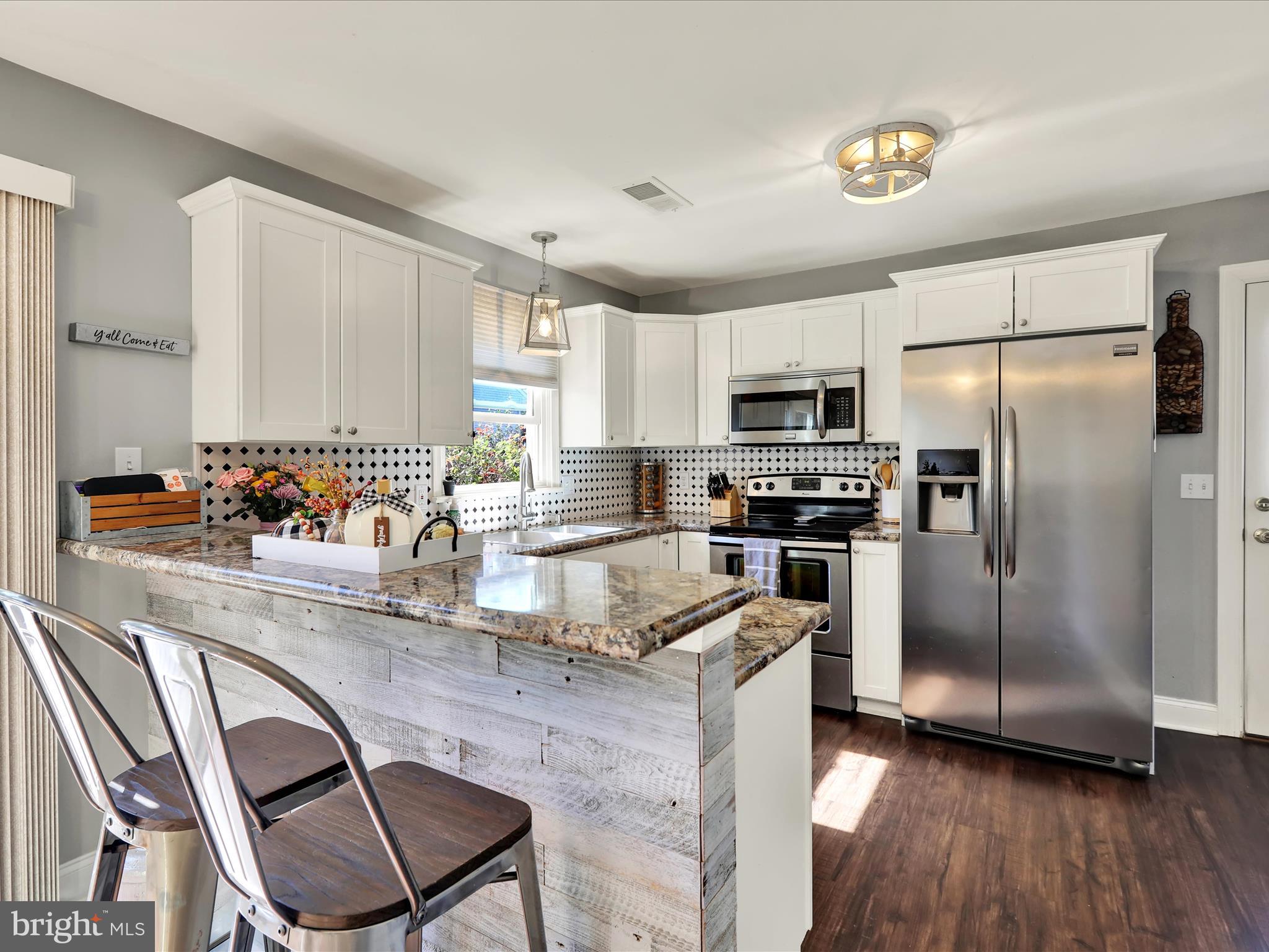 MAPLE SPRINGS - Residential