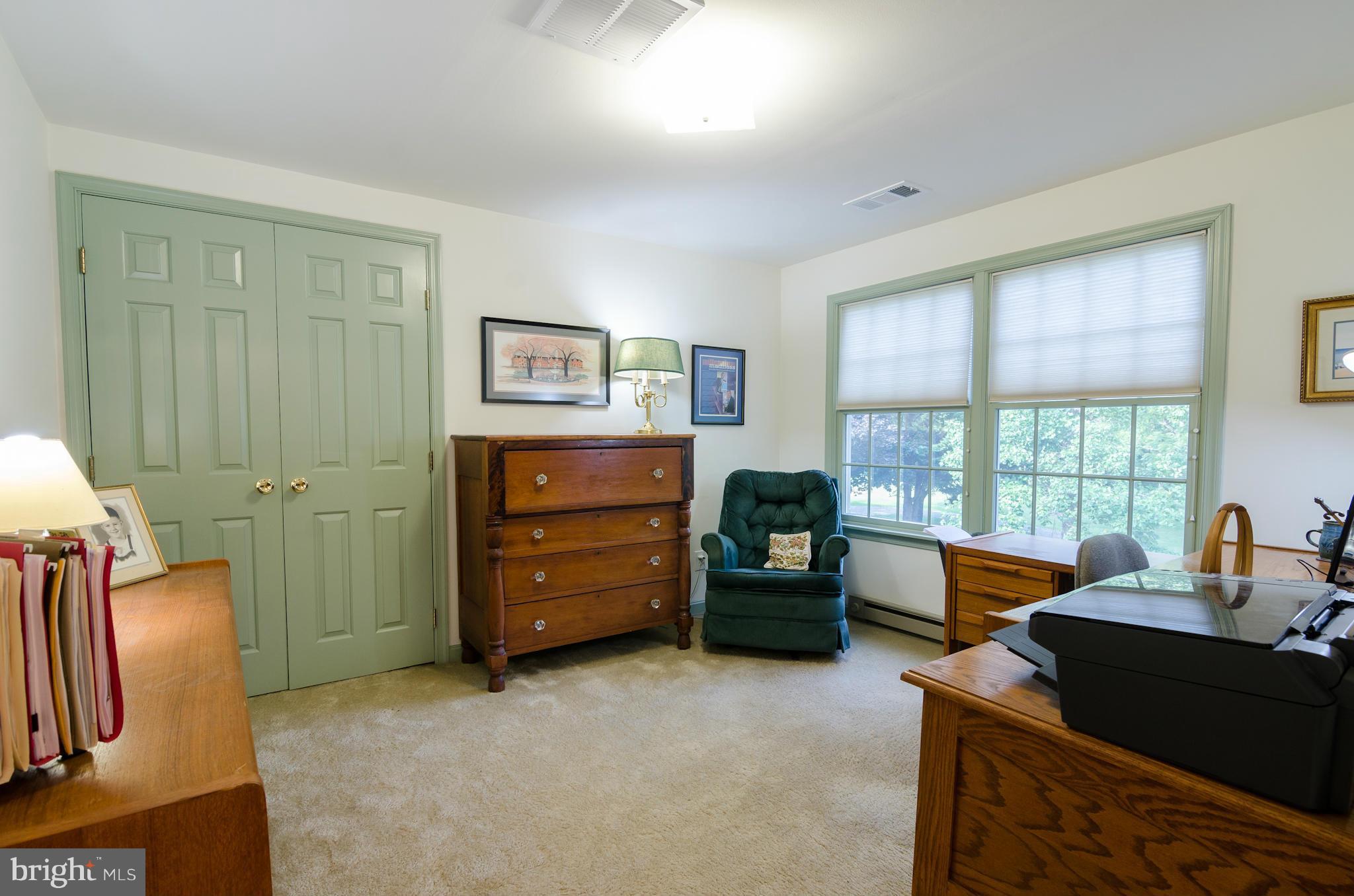 LEDGE LOWE - Residential