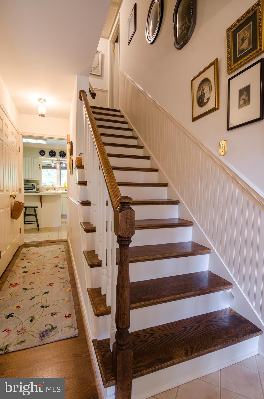 LEDGE LOWE - Residential