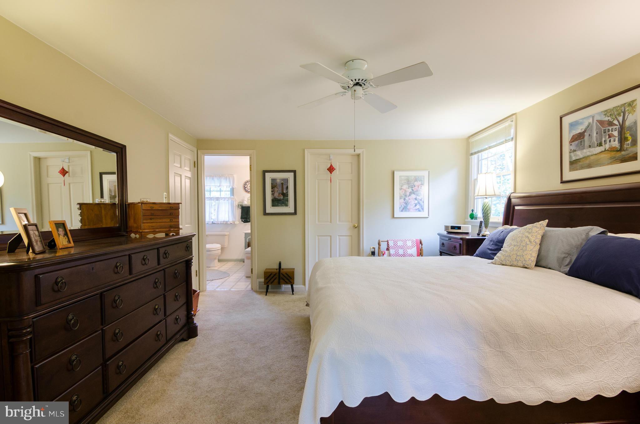 LEDGE LOWE - Residential