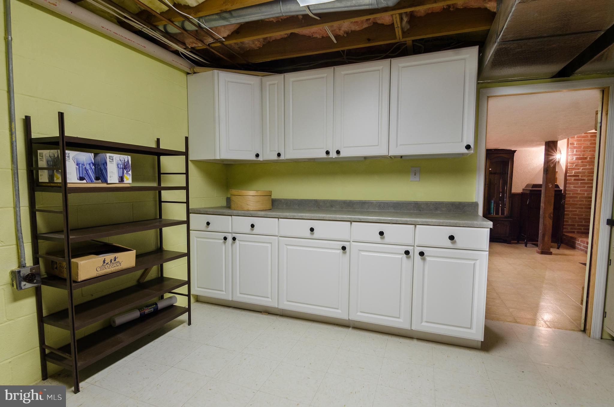 LEDGE LOWE - Residential