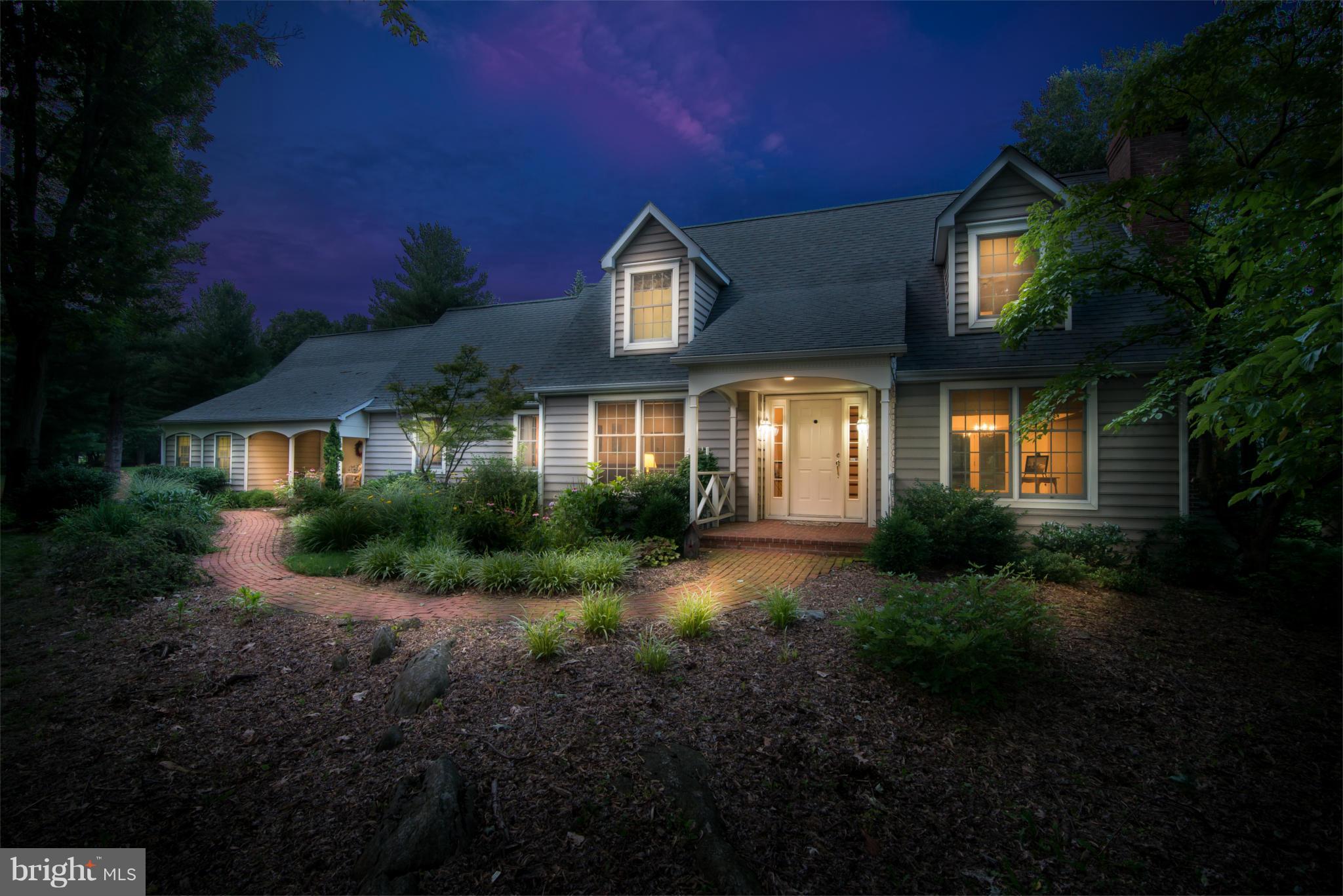 LEDGE LOWE - Residential