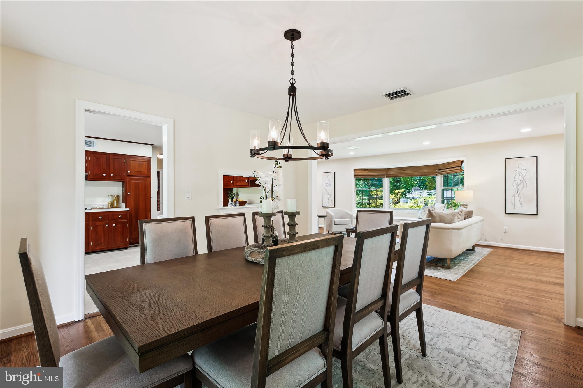 MANOR PARK - Residential