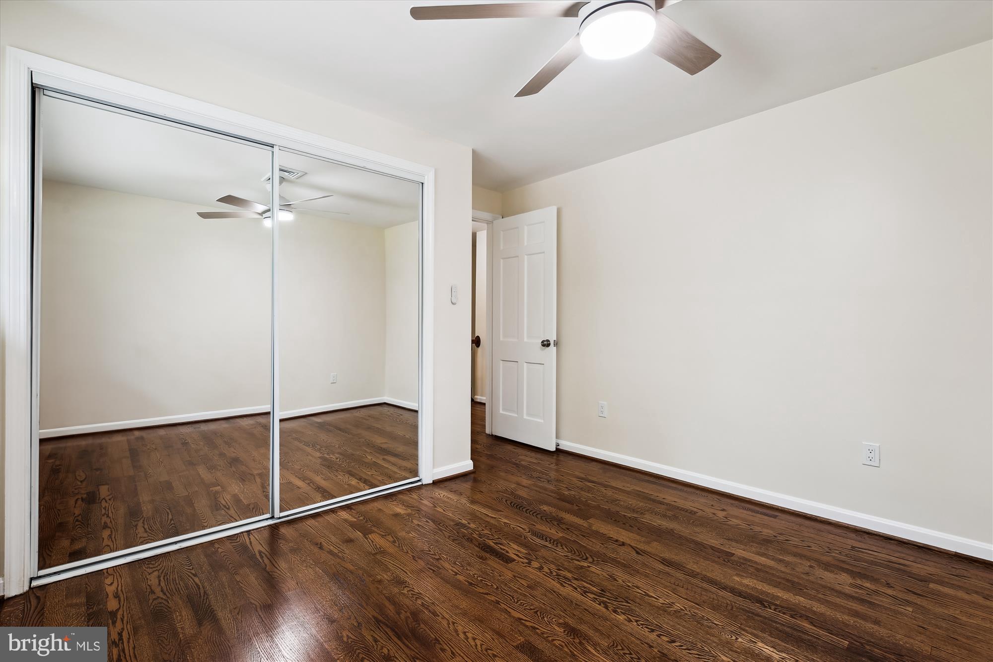 MANOR PARK - Residential