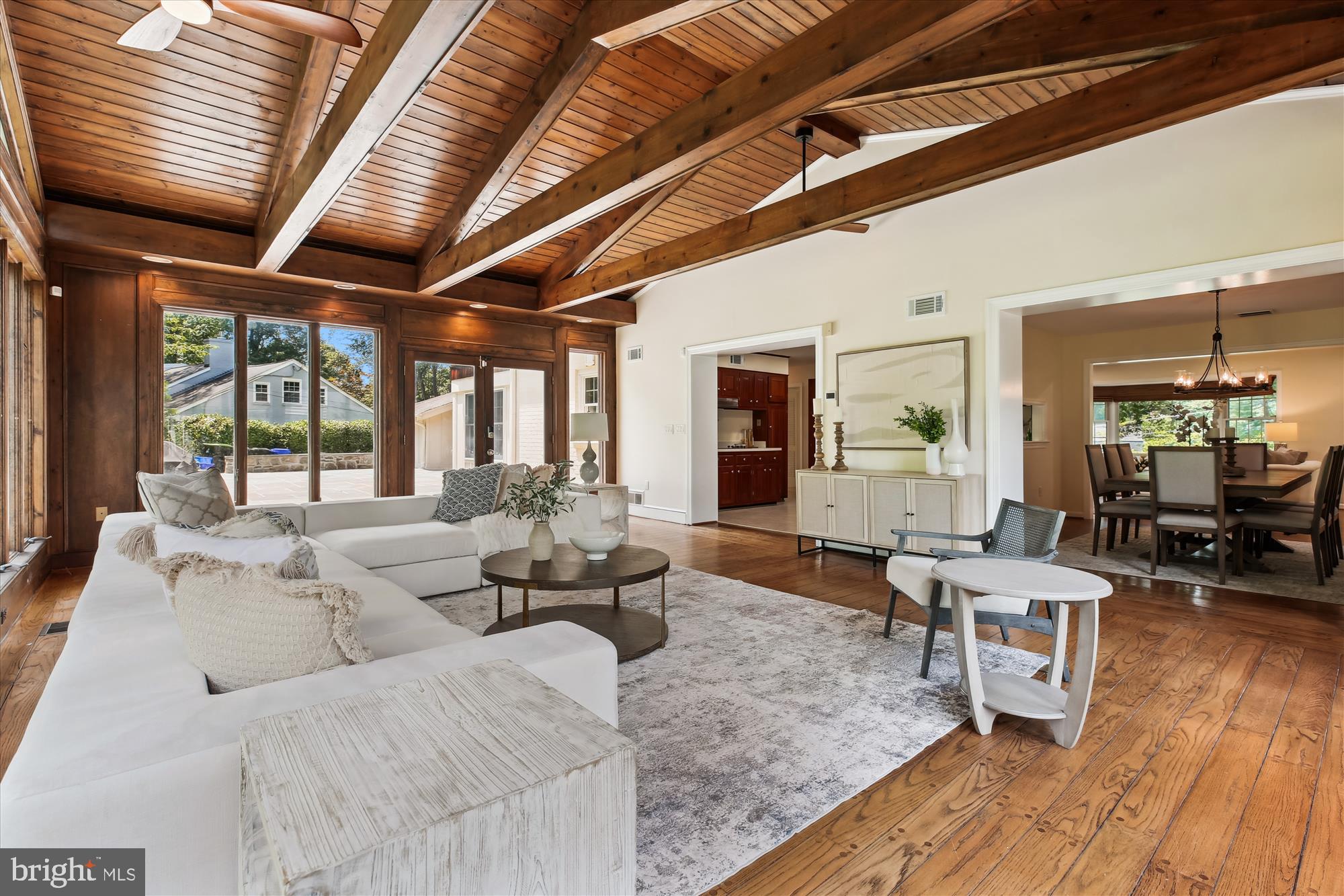 MANOR PARK - Residential