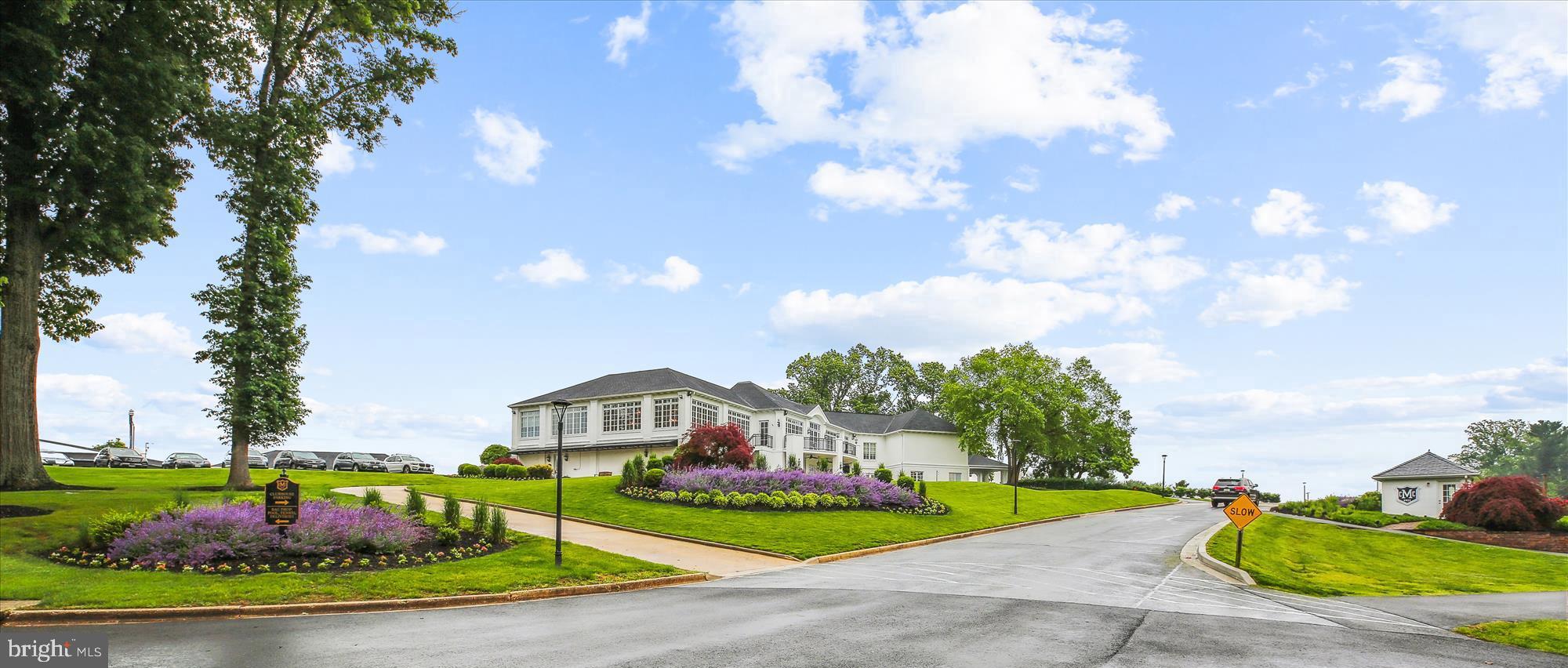 MANOR PARK - Residential