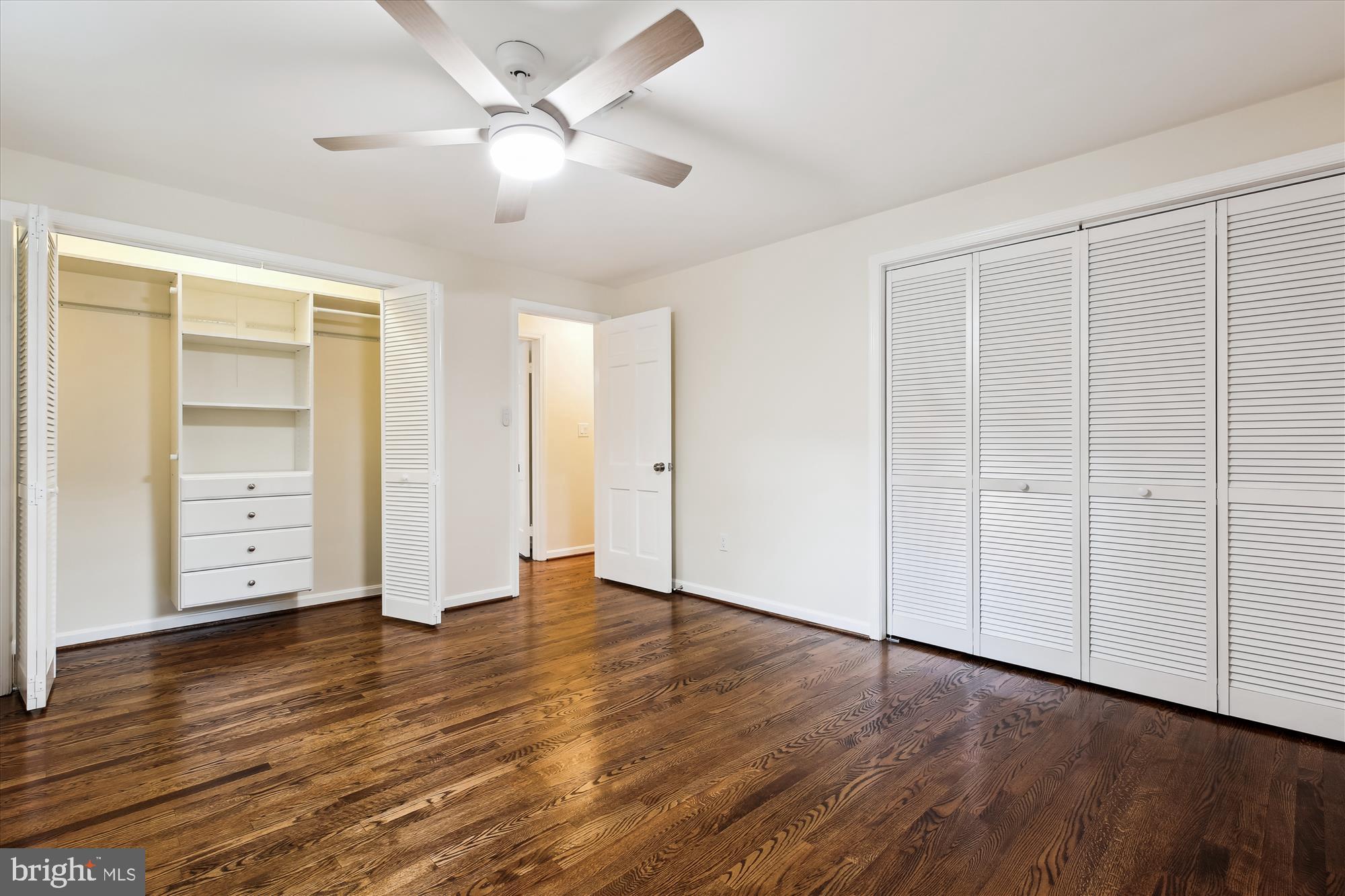 MANOR PARK - Residential