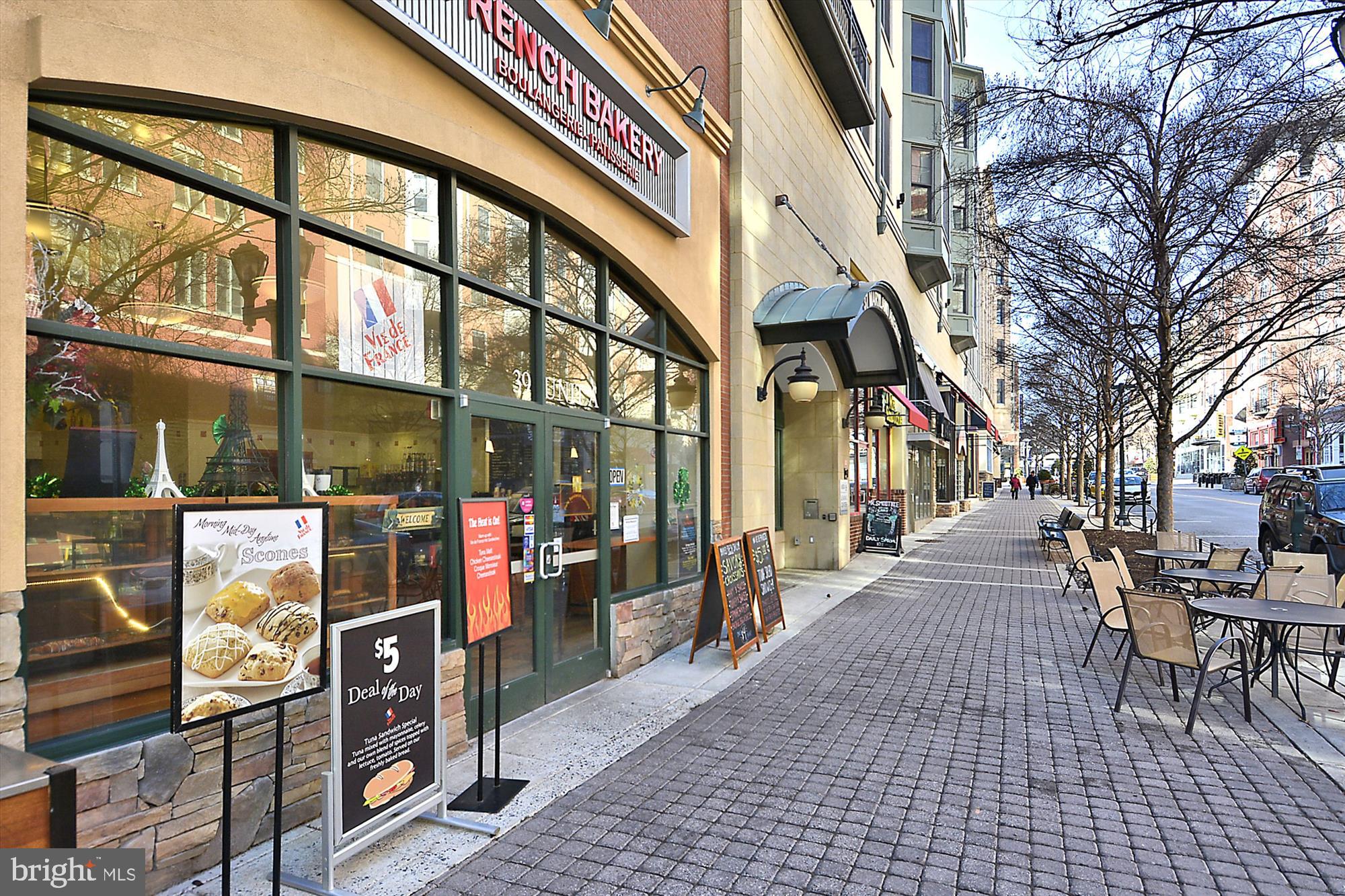 MANOR PARK - Residential