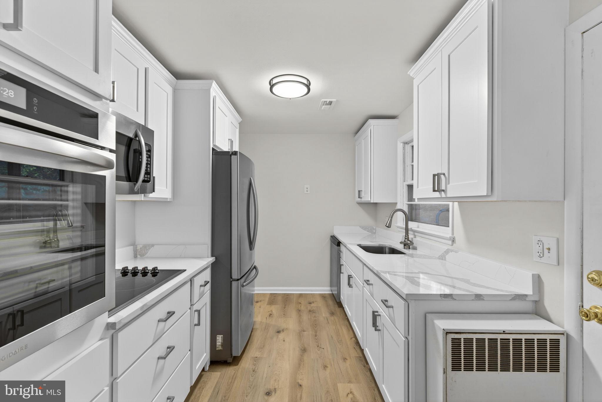 BROKEN HILLS - Residential