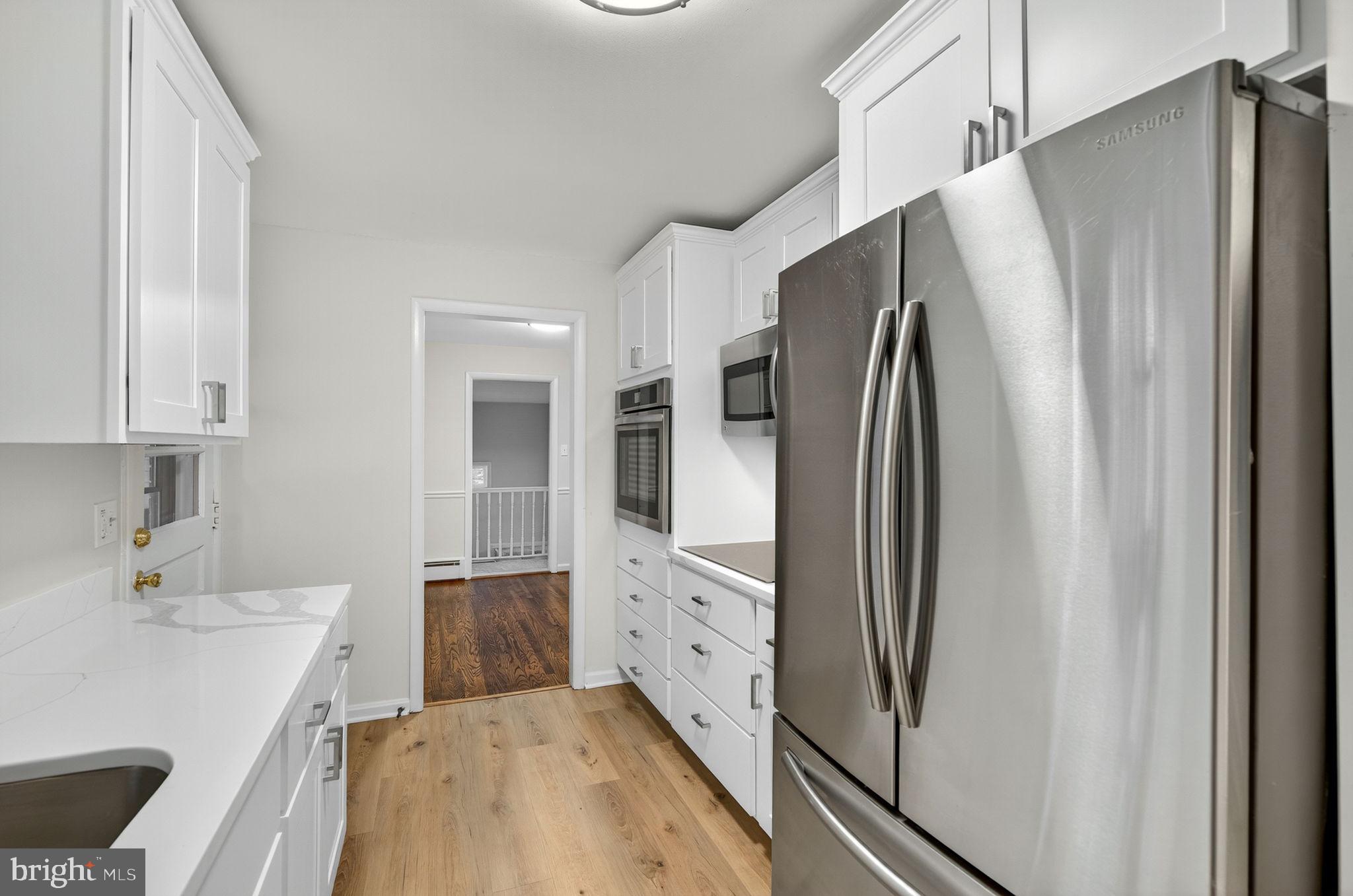 BROKEN HILLS - Residential