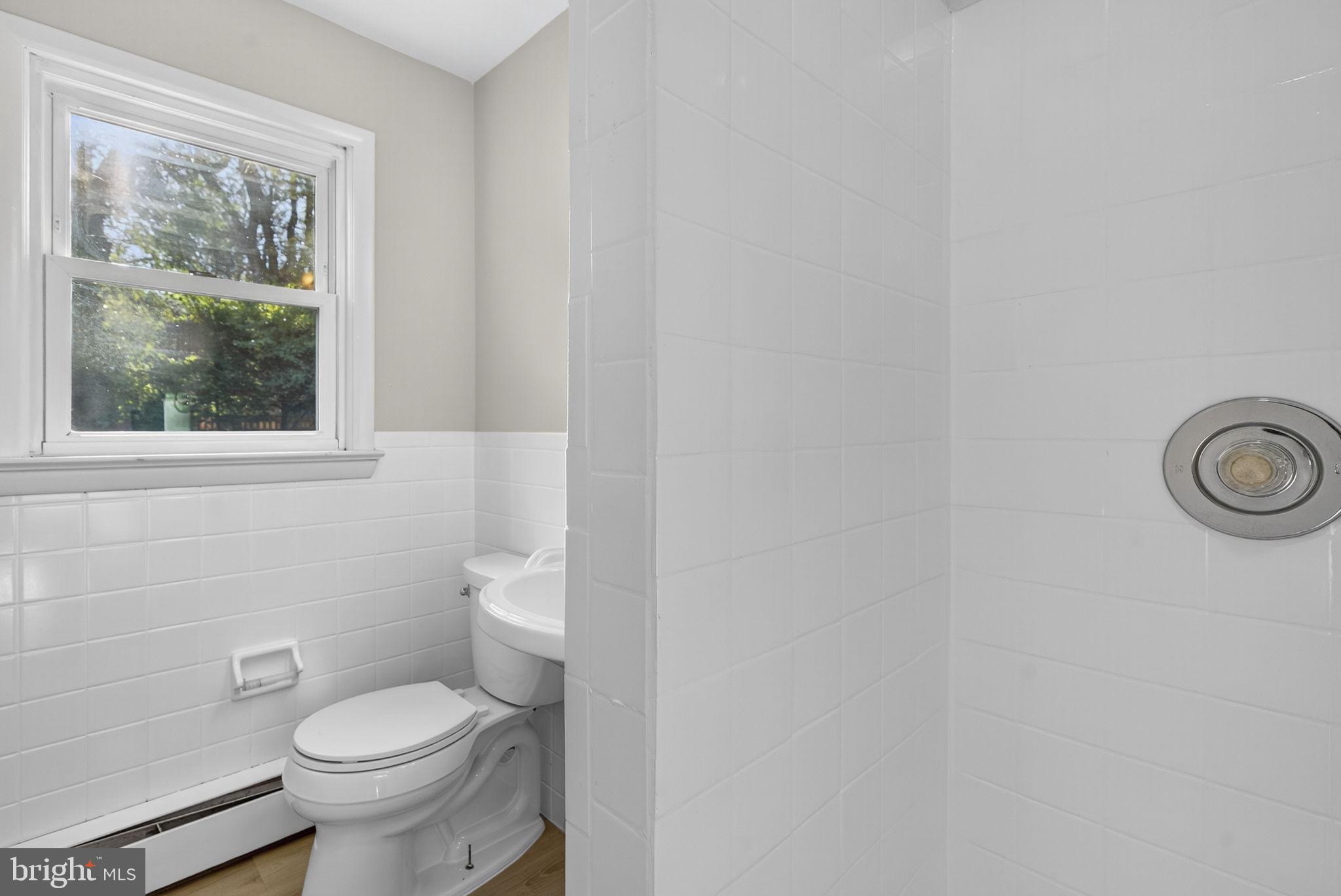 BROKEN HILLS - Residential