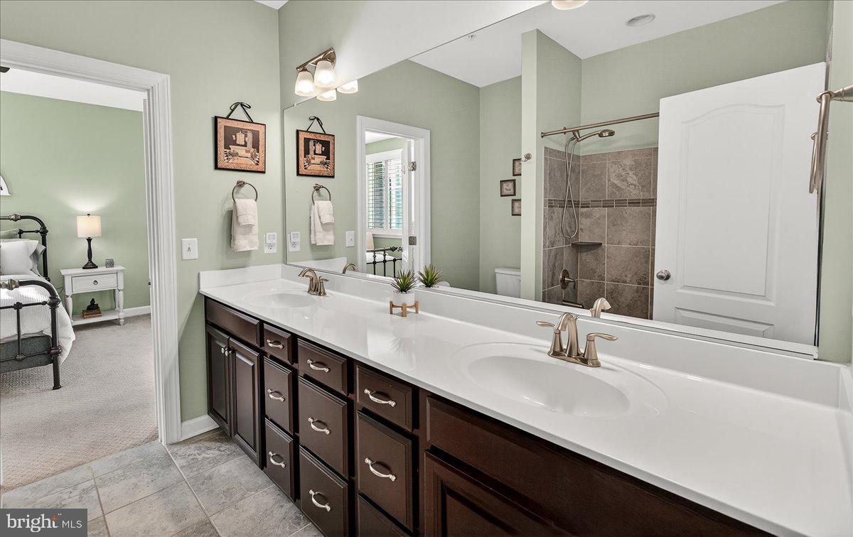 TALLYN RIDGE - Residential