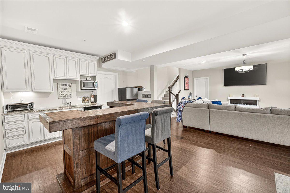 TALLYN RIDGE - Residential