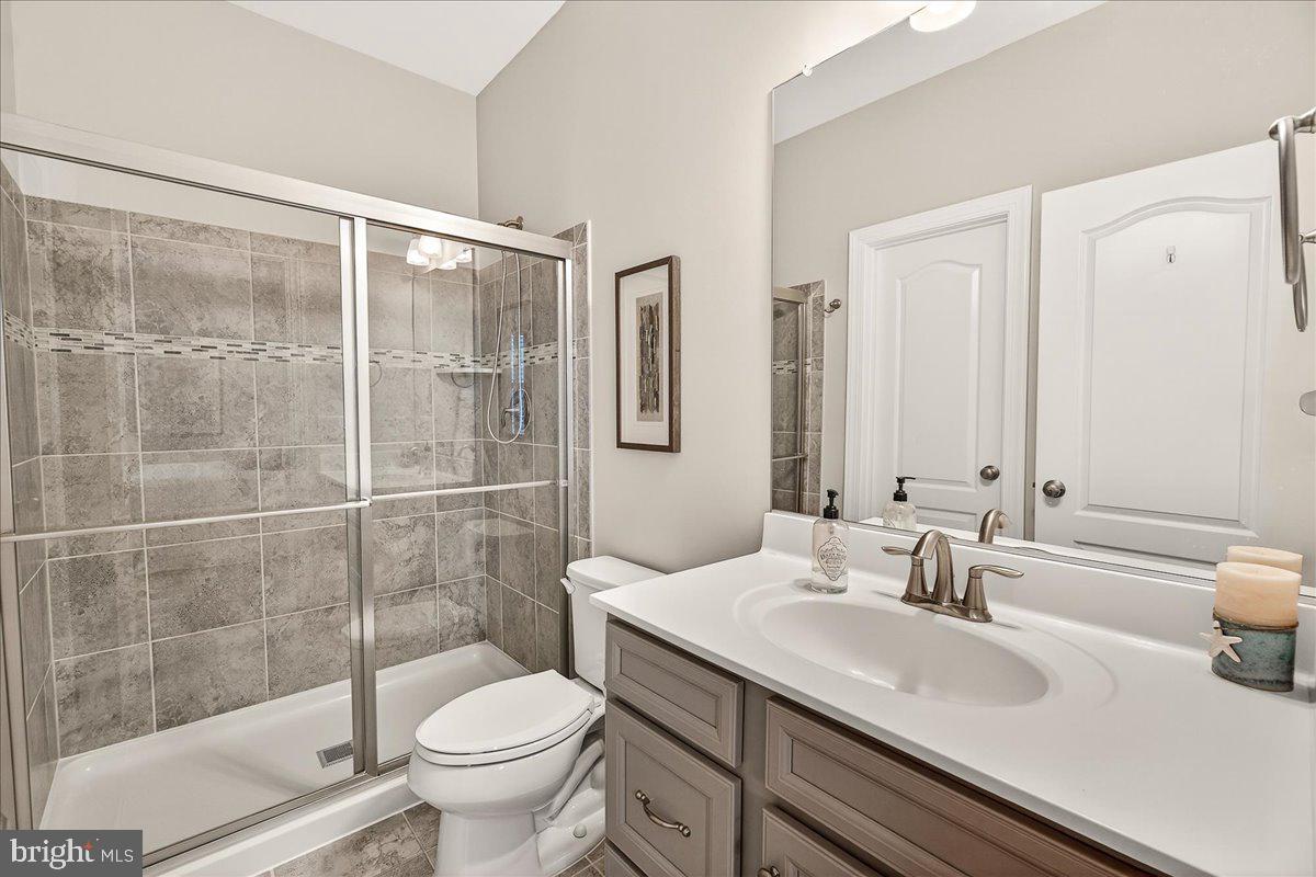 TALLYN RIDGE - Residential