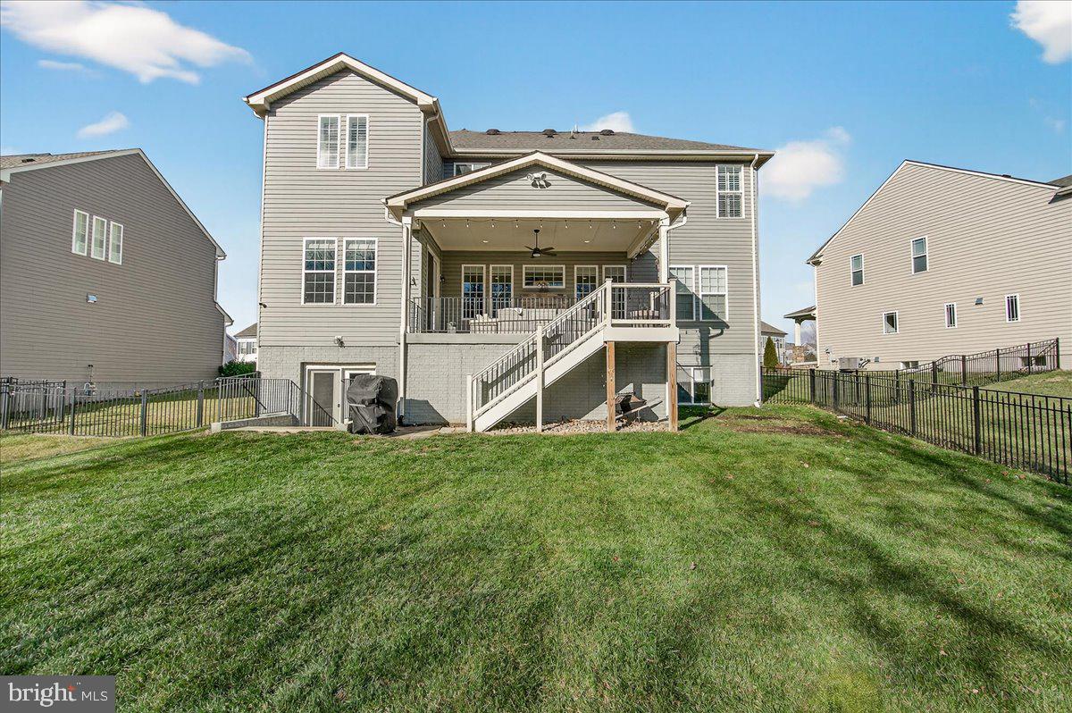 TALLYN RIDGE - Residential