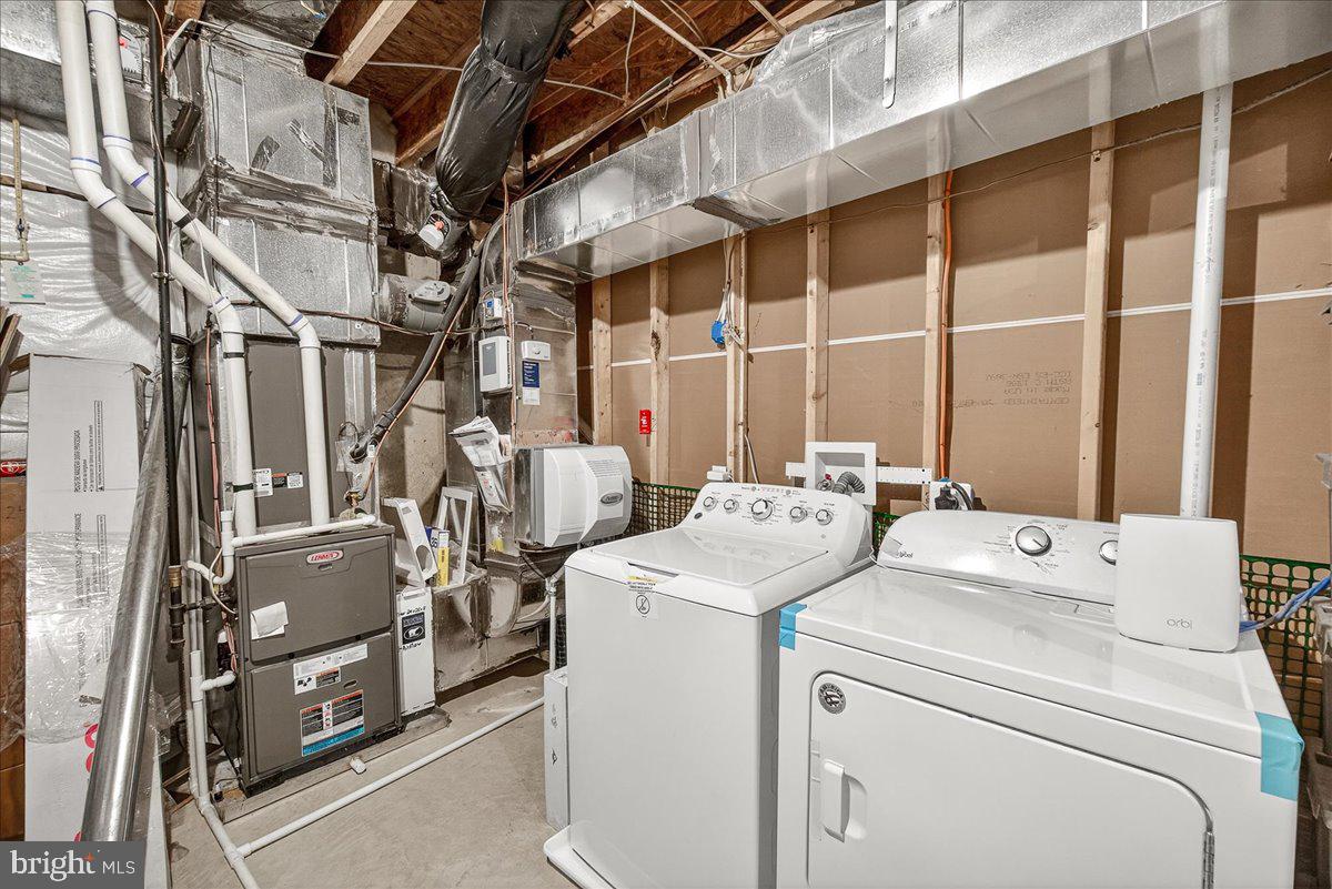 TALLYN RIDGE - Residential