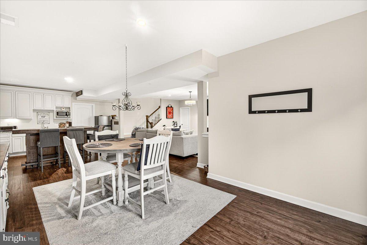 TALLYN RIDGE - Residential