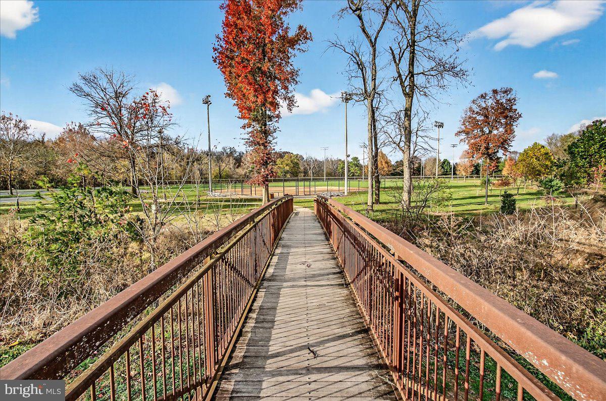 TALLYN RIDGE - Residential