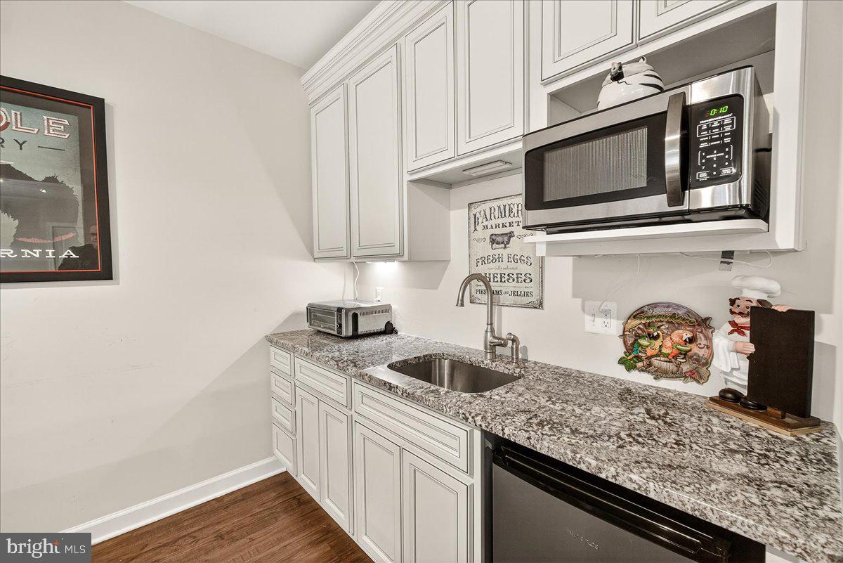 TALLYN RIDGE - Residential