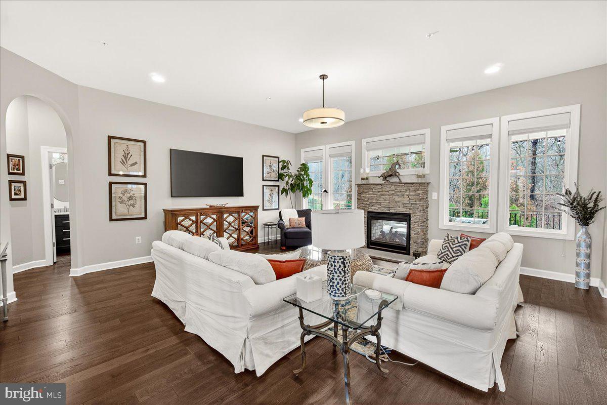 TALLYN RIDGE - Residential