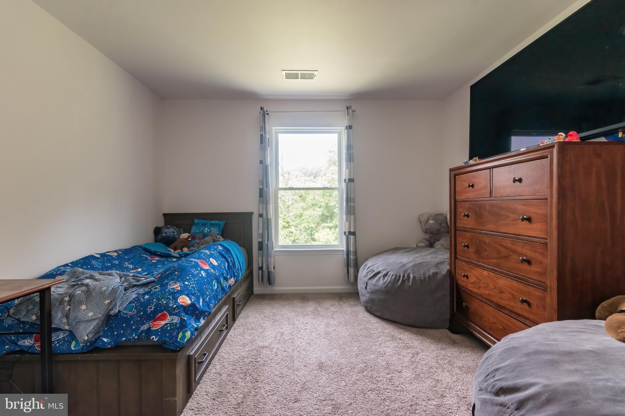 BROOKFIELD - Residential