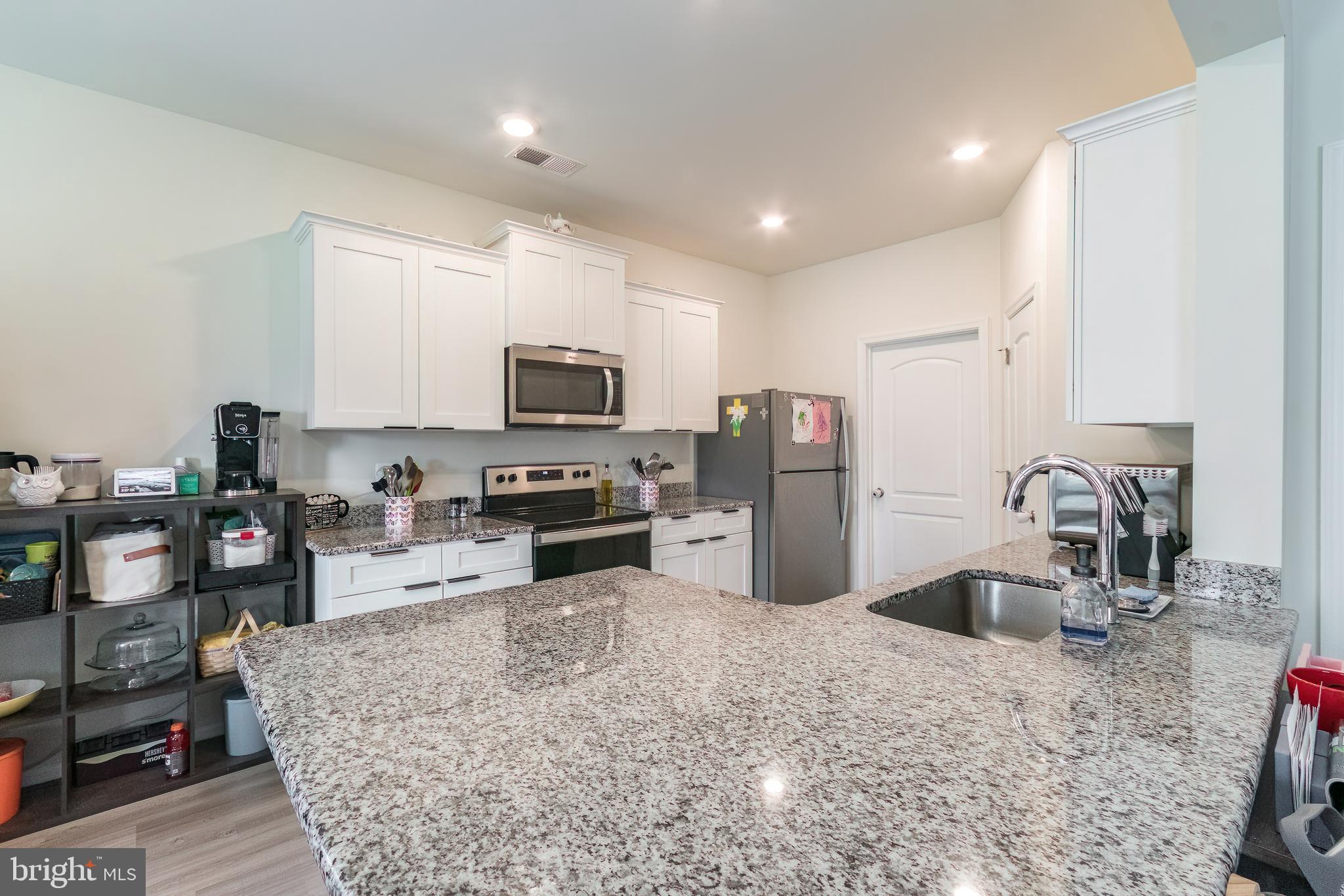 BROOKFIELD - Residential