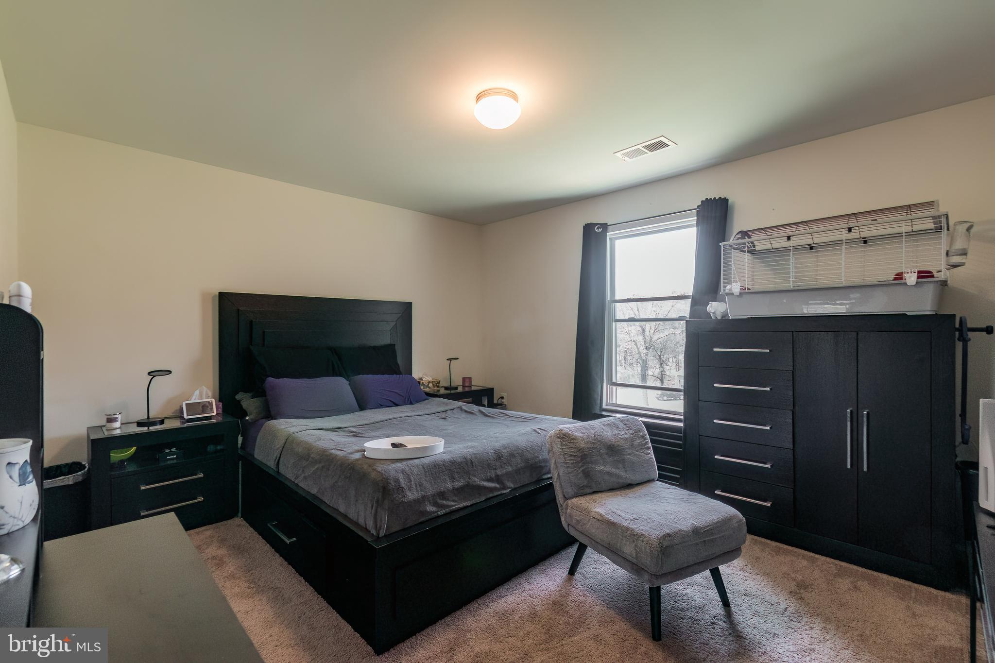 BROOKFIELD - Residential