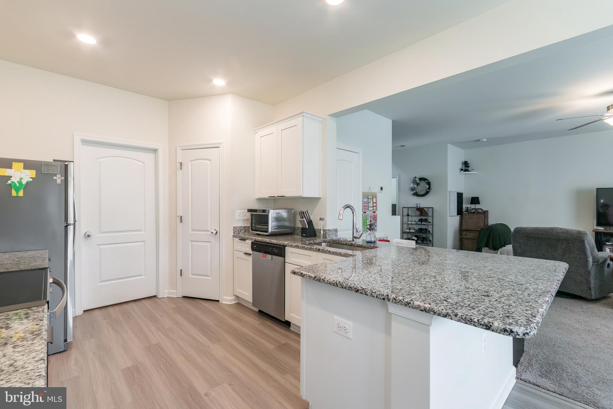 BROOKFIELD - Residential