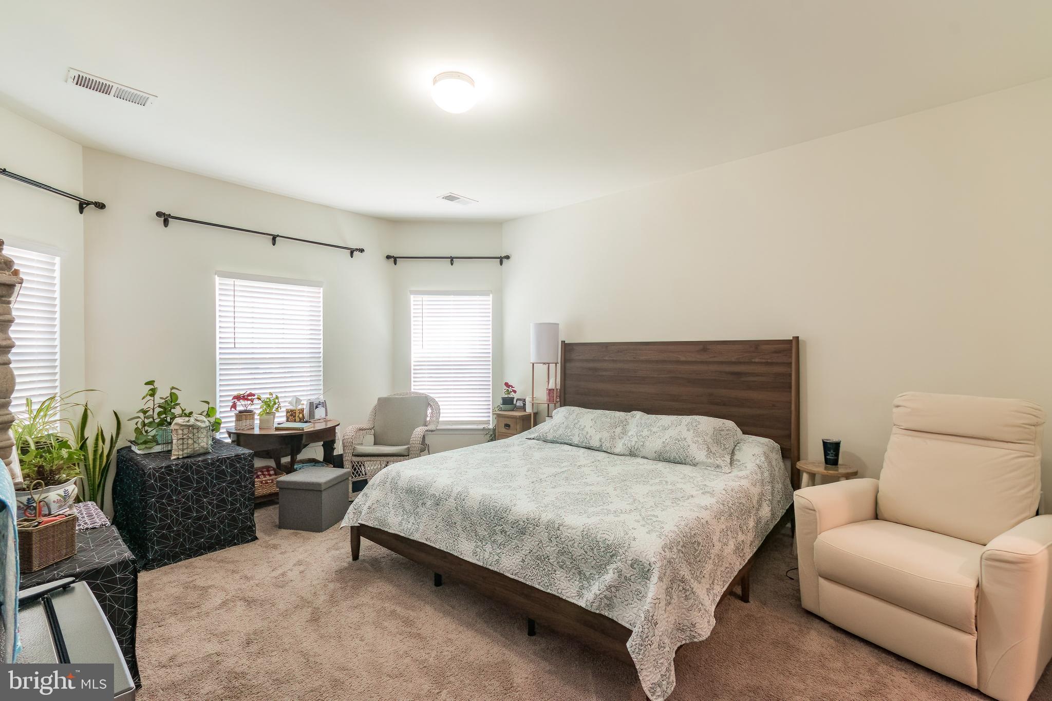 BROOKFIELD - Residential